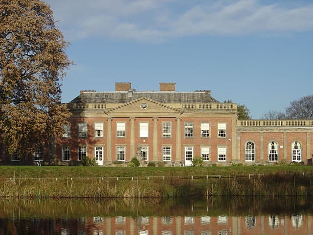 Colwick Hall (via Wikimedia Commons, CC BY-SA 2.0)