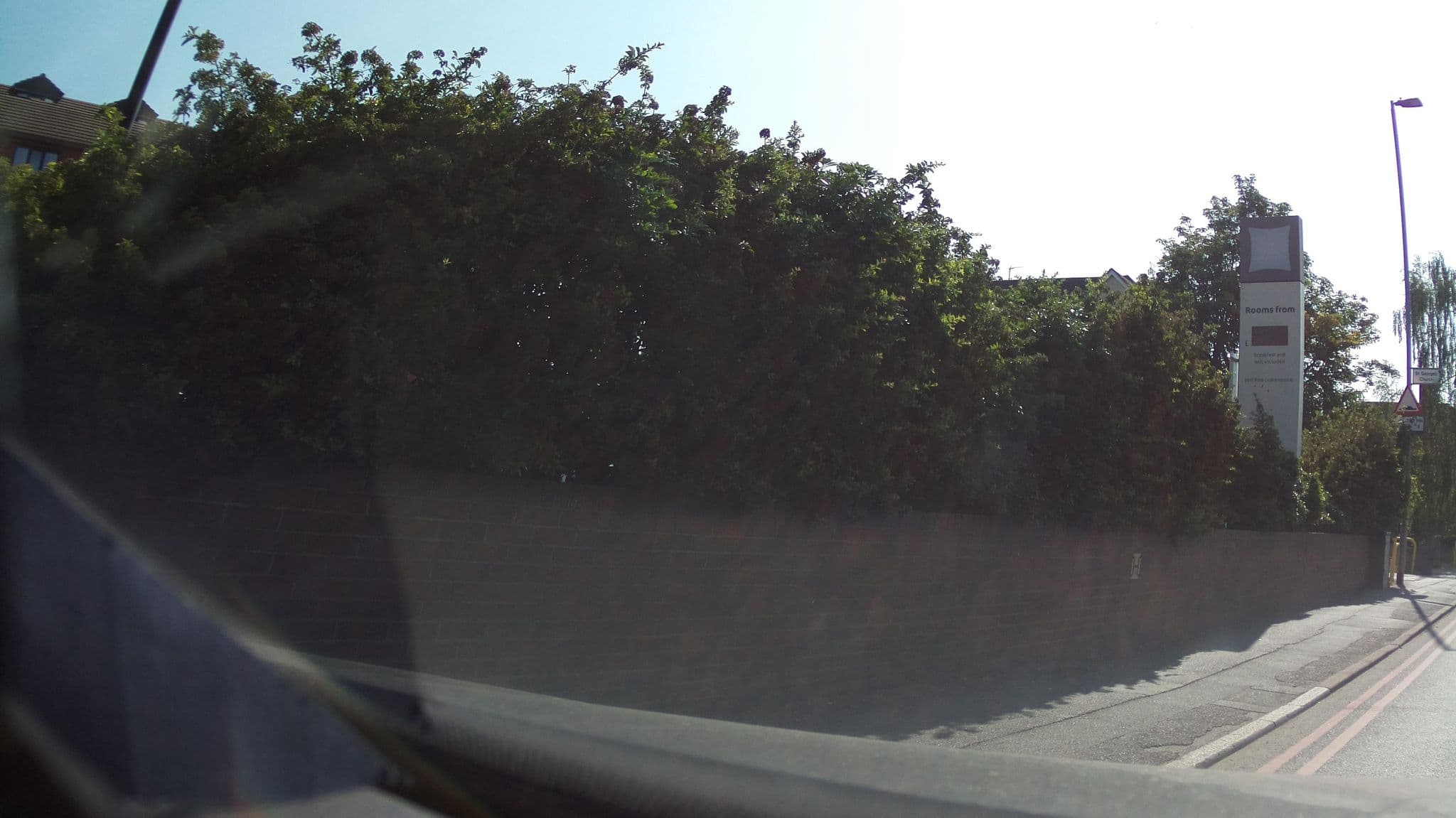 Street view near Tulip Styles, Reading — © southglos (CC BY-SA · Mapillary)