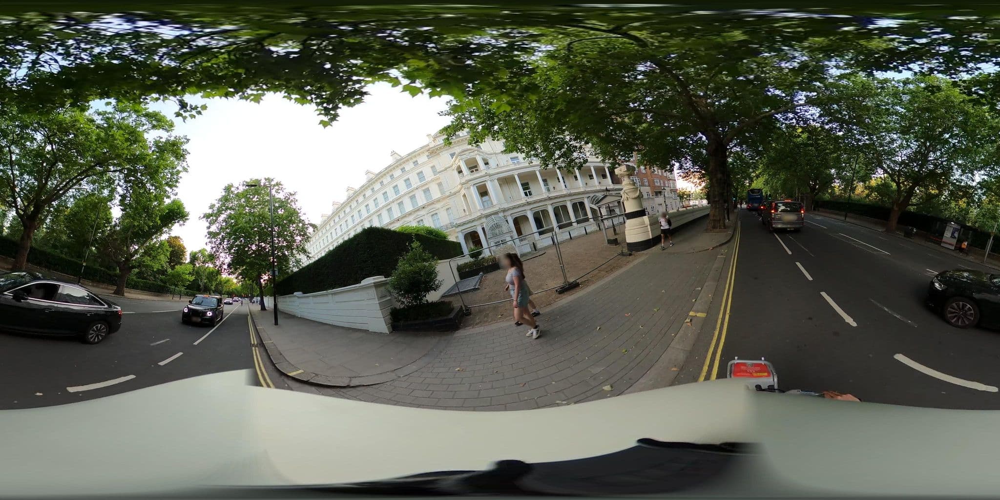 Street view near Thistle Hyde Park, Bayswater — © NatchaponJ (CC BY-SA · Mapillary)