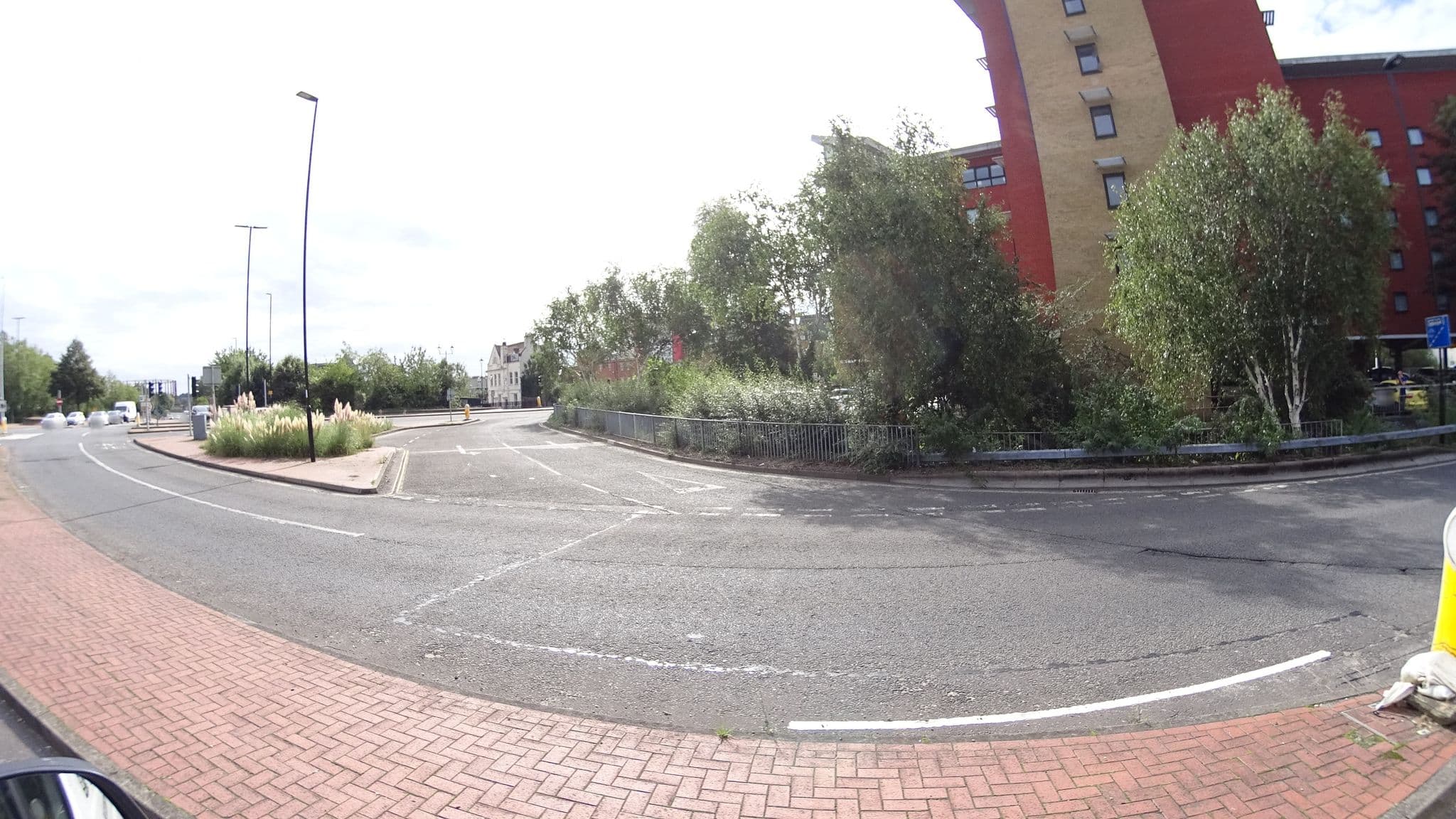 Street view near Premier Inn, Southampton — © noid (CC BY-SA · Mapillary)