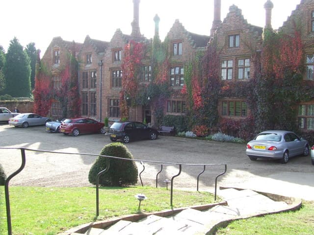 Seckford Hall (via Wikimedia Commons, CC BY-SA 2.0)