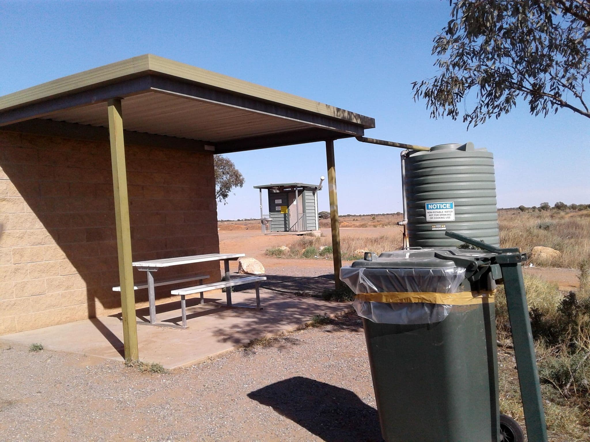 Street view near Little Topar Roadhouse, Broken Hill — © bob3bob3 (CC BY-SA · Mapillary)