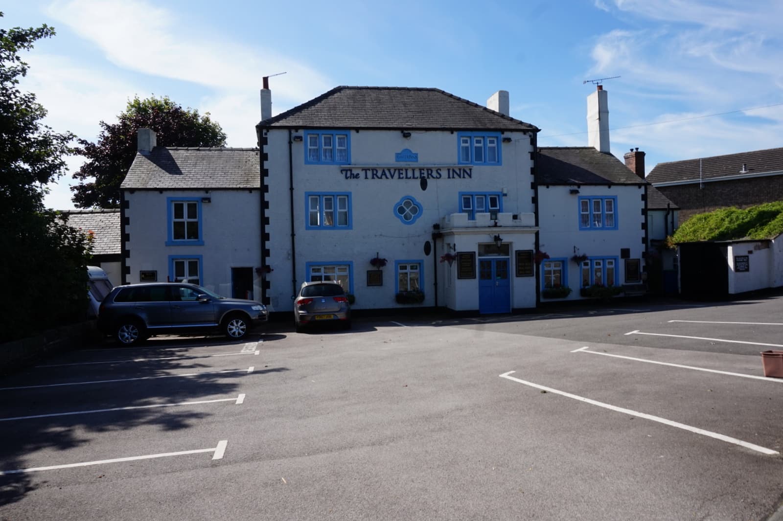 Travellers Inn (via Wikimedia Commons, CC BY-SA 2.0)