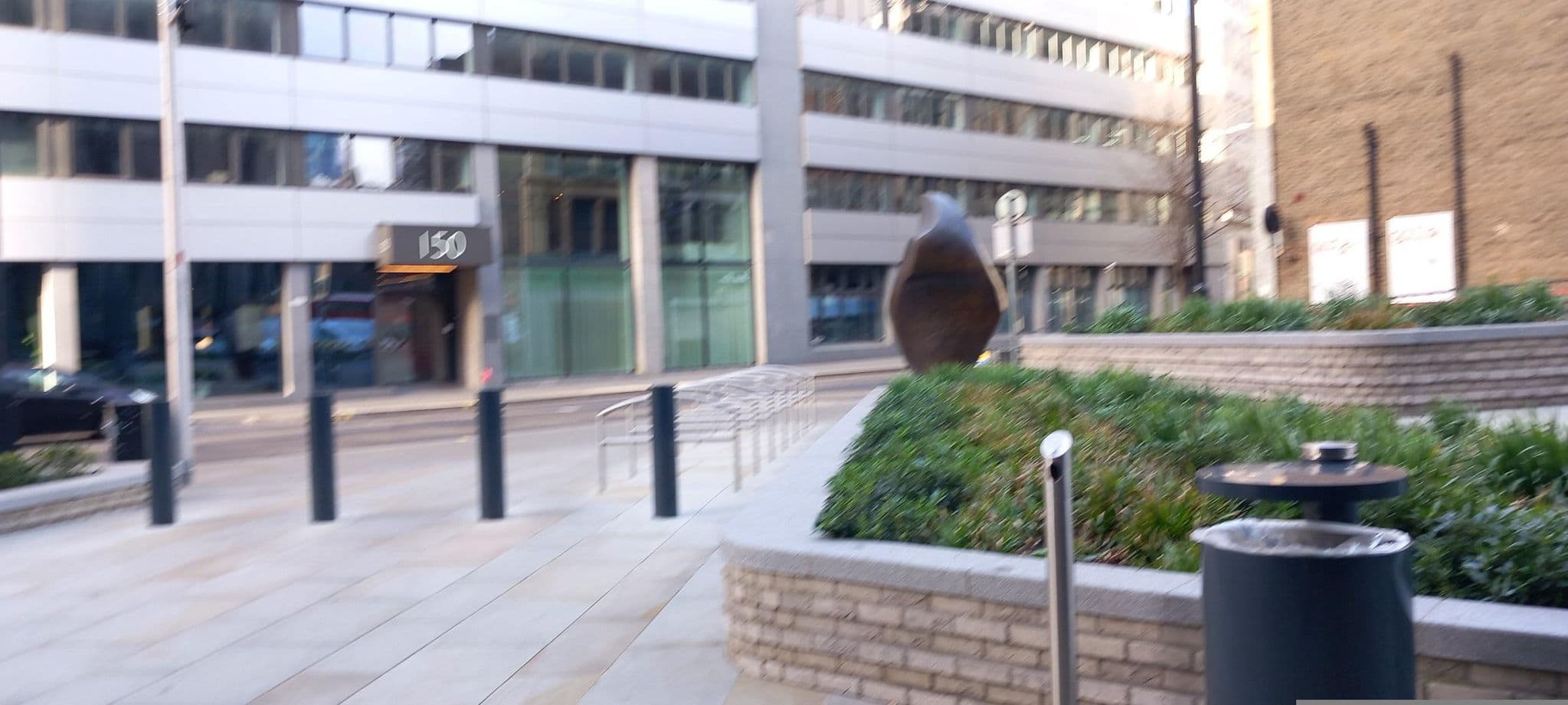 Street view near Motel One London Tower Hill, Whitechapel — © rskedgell (CC BY-SA · Mapillary)