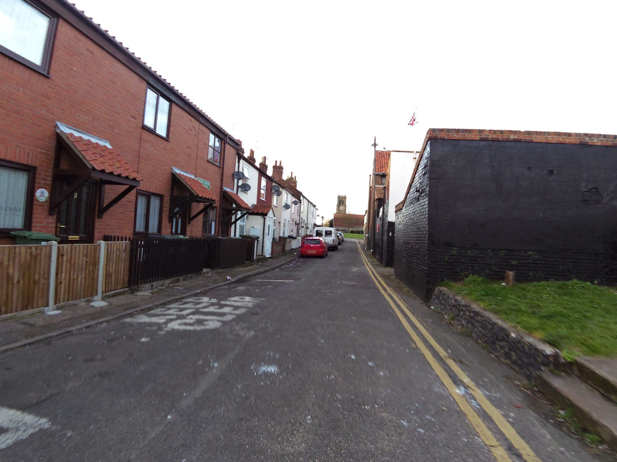 Street view near South East Tower, Great Yarmouth