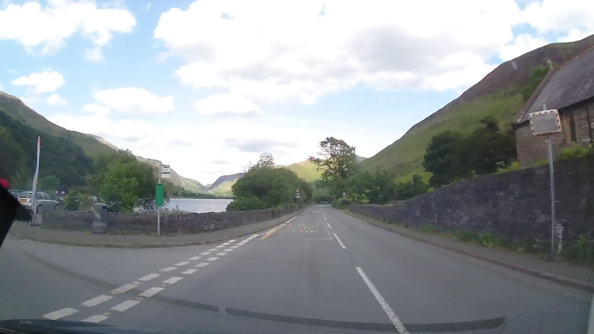 Street view near Pen-y-bont Hotel, Dolgellau — © trigpoint (CC BY-SA · Mapillary)