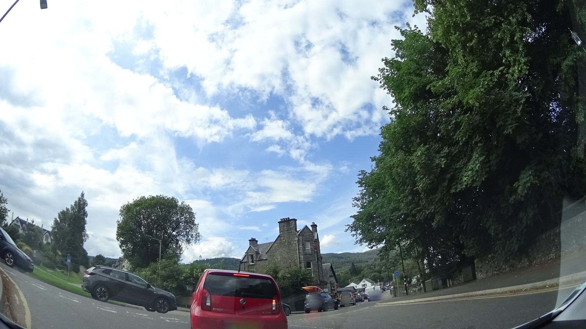 Street view near Abbey Cottage B&B, Drumnadrochit — © panieravide (CC BY-SA · Mapillary)
