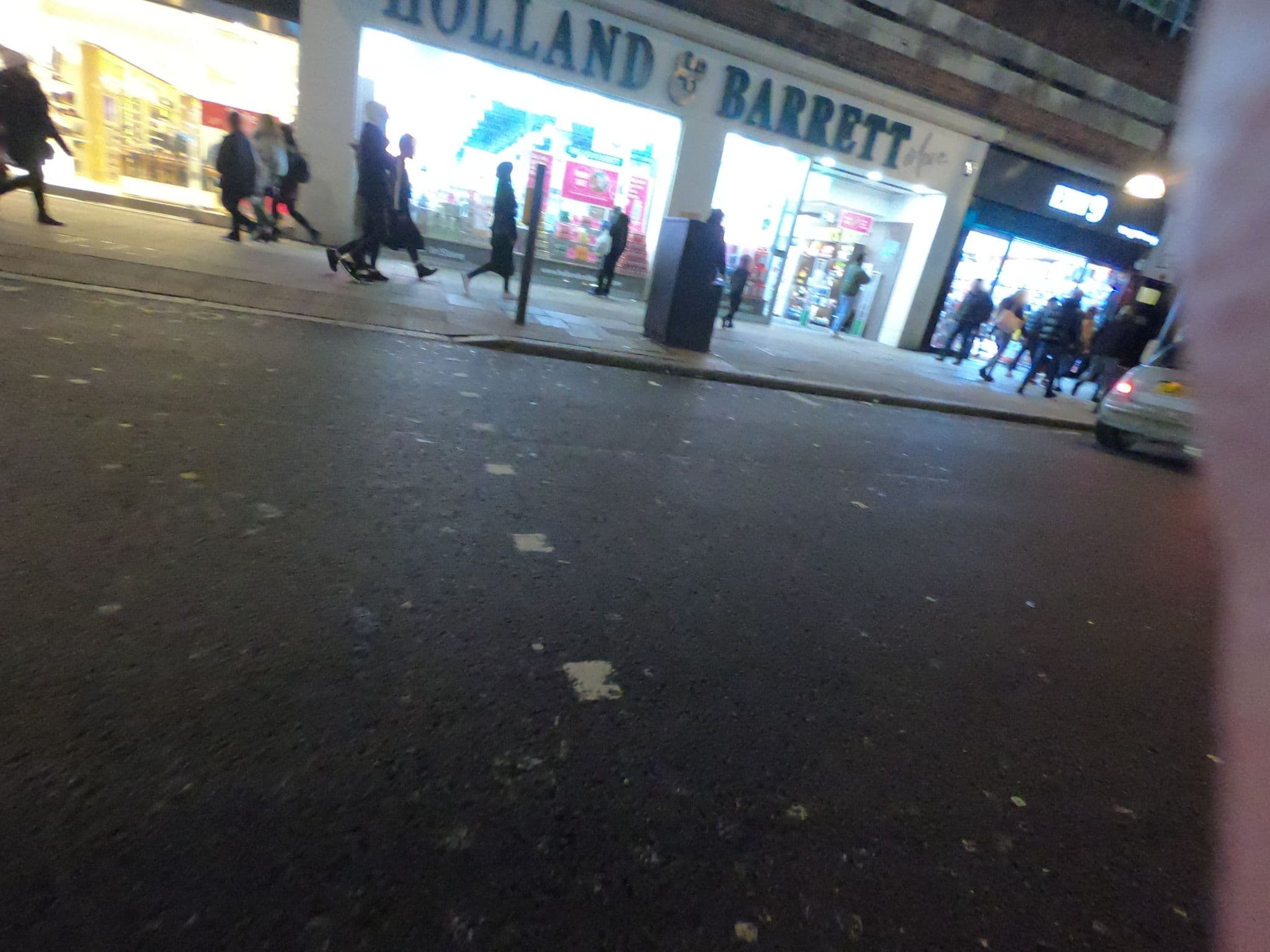 Street view near Thistle Marble Arch, West End of London — © chuck (CC BY-SA · Mapillary)