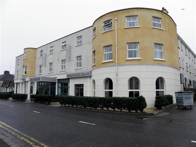 Westville Hotel (via Wikimedia Commons, CC BY-SA 2.0)
