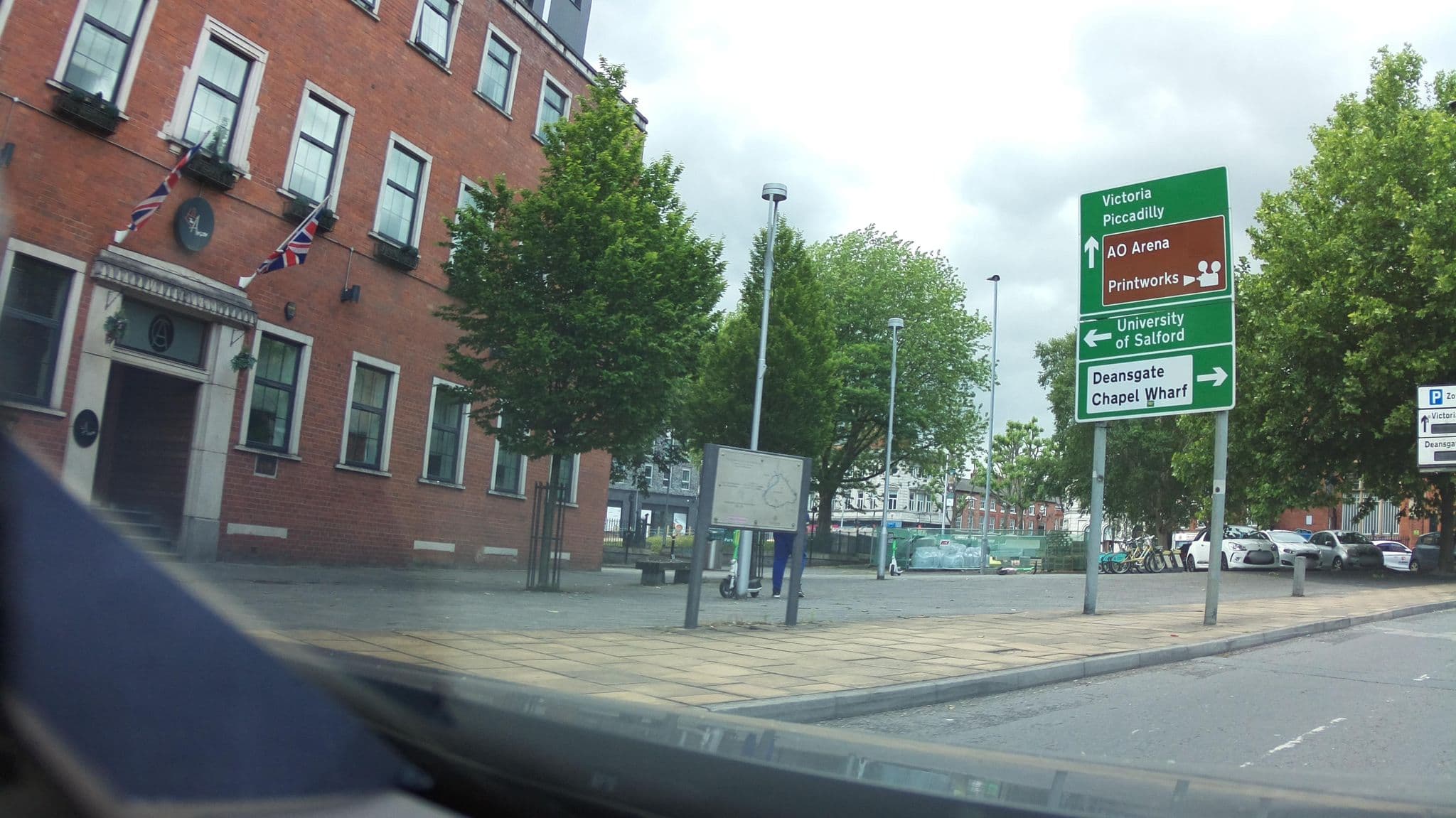Street view near The Ainscow Hotel, Manchester City Centre — © southglos (CC BY-SA · Mapillary)