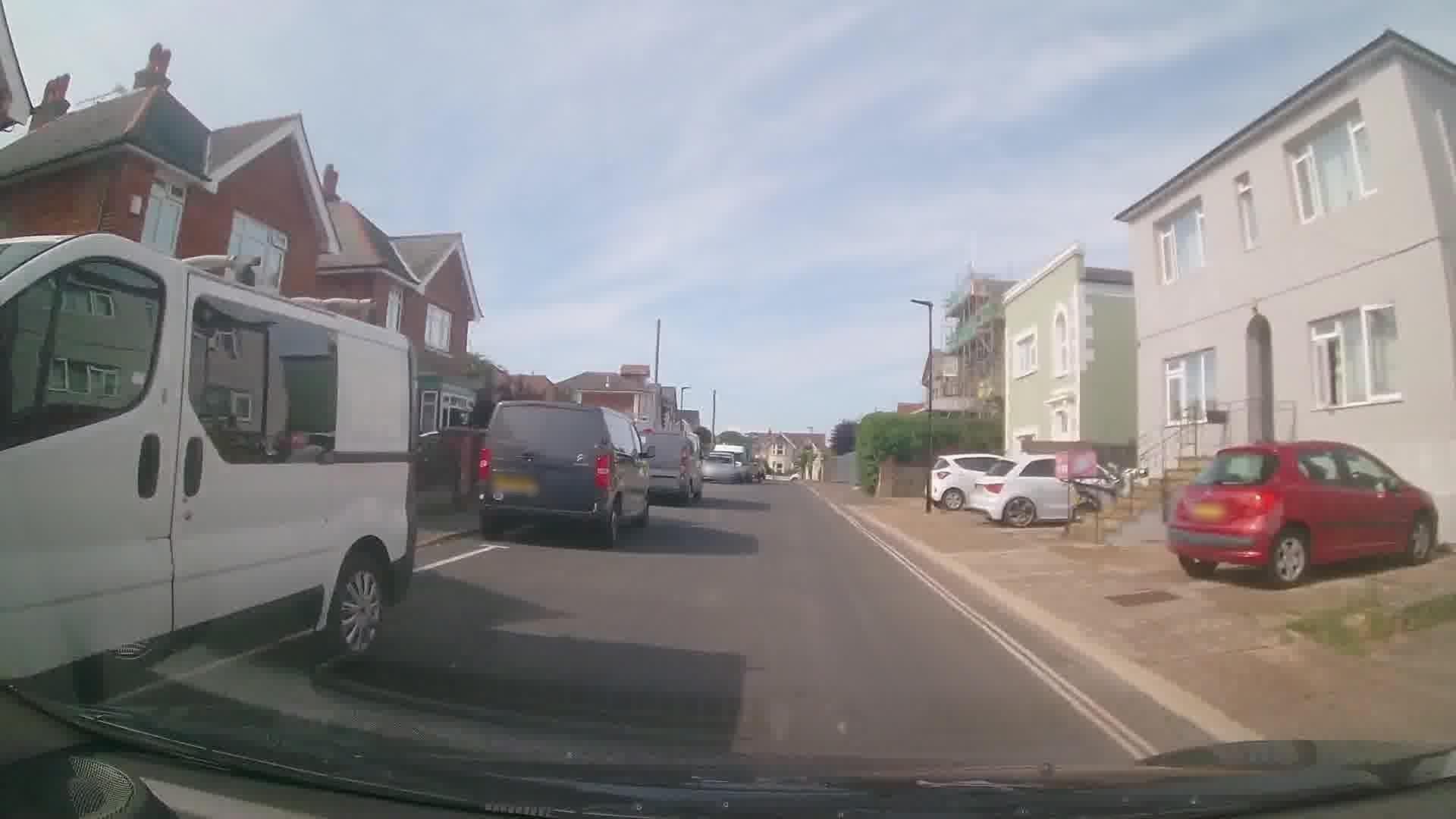 Street view near Claremont Hotel, Sandown — © trigpoint (CC BY-SA · Mapillary)