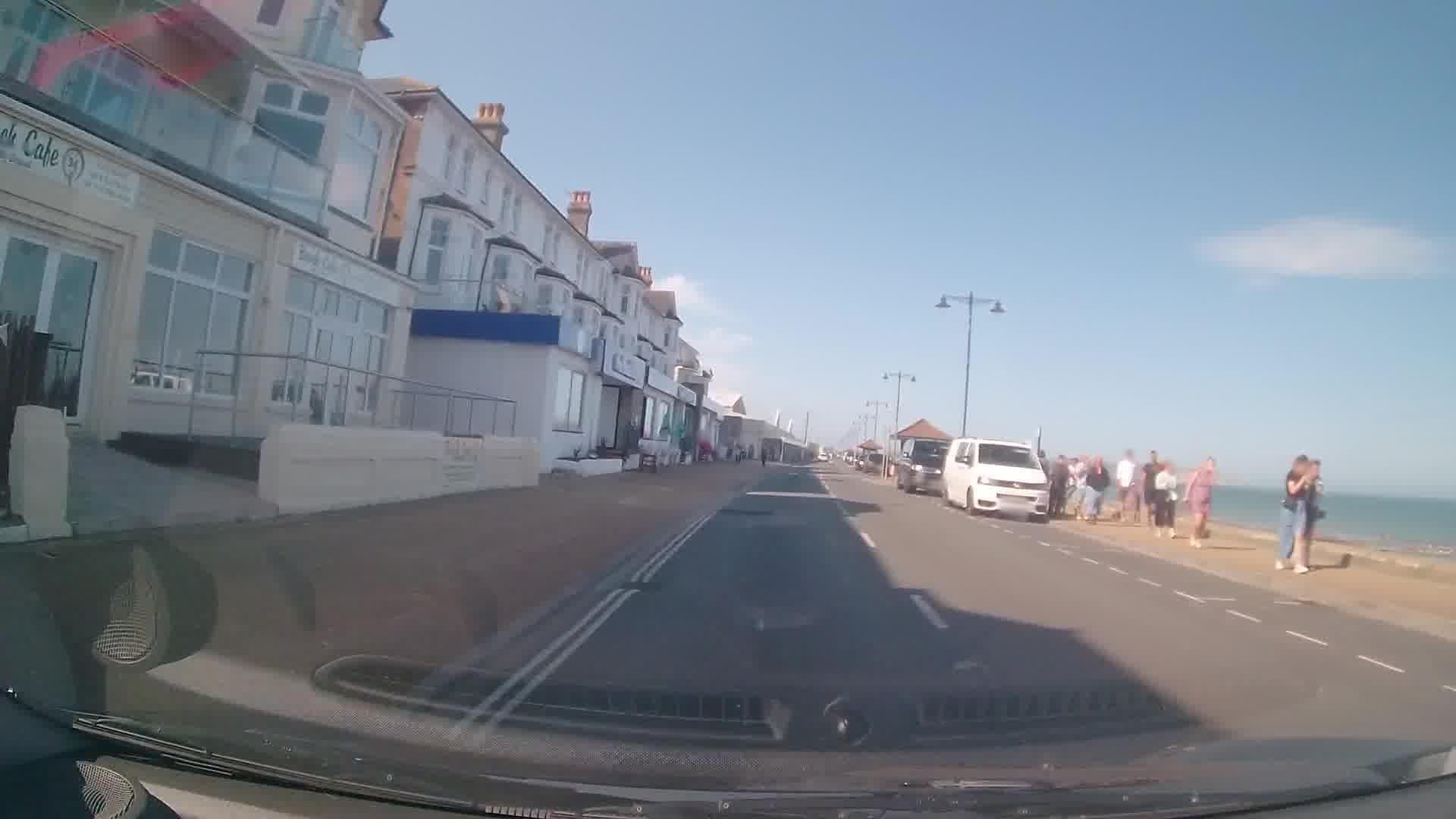 Street view near Ocean View Hotel, Shanklin — © trigpoint (CC BY-SA · Mapillary)