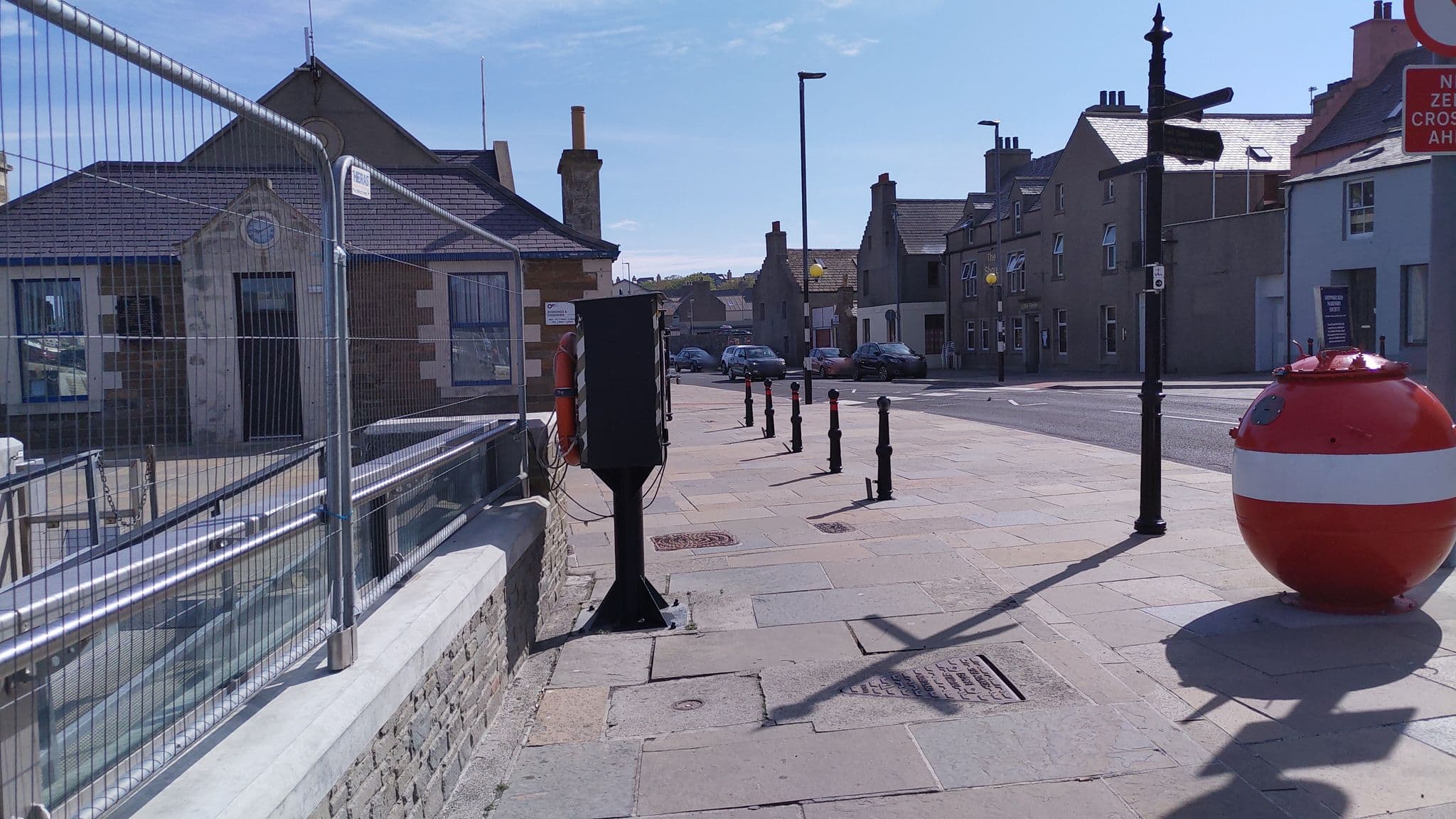 Street view near The Kirkwall Hotel, Kirkwall — © tonys999 (CC BY-SA · Mapillary)