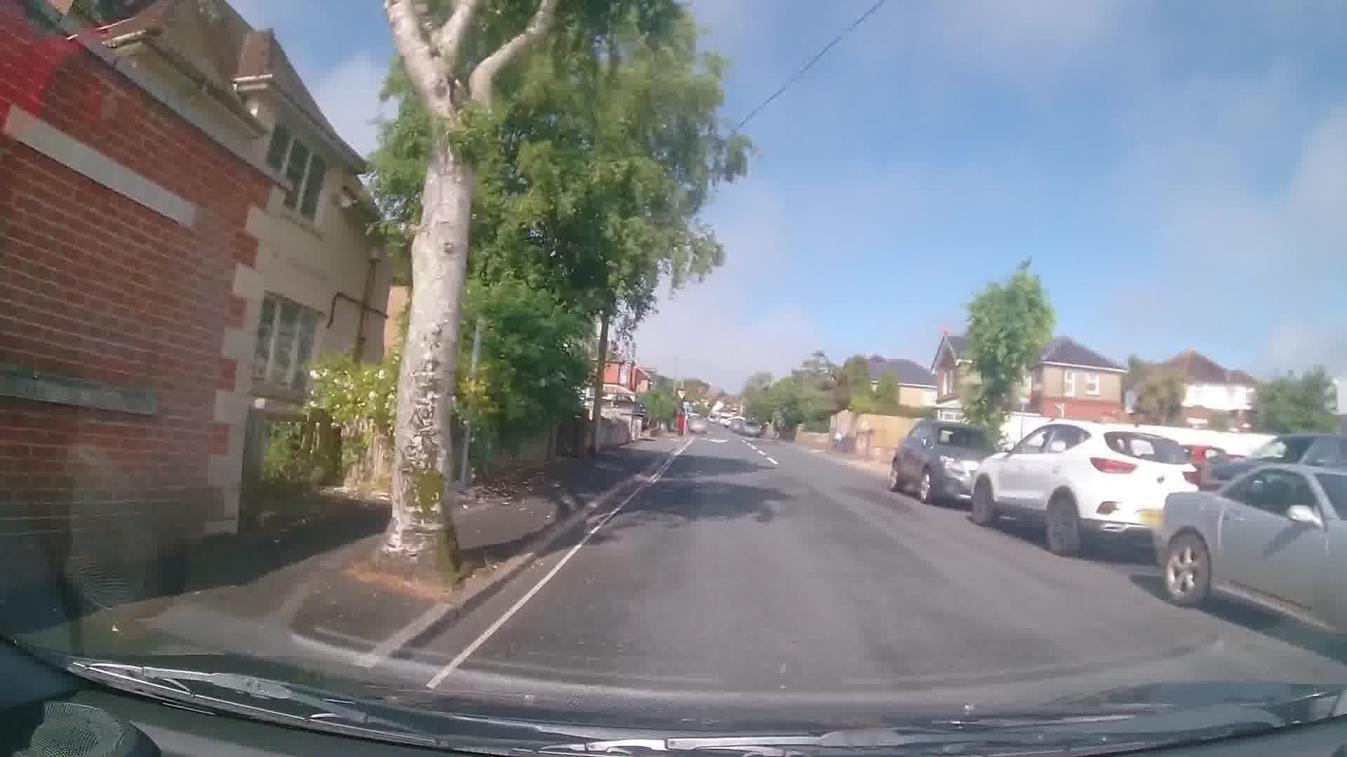 Street view near Fernhurst Holiday Apartments, Shanklin — © trigpoint (CC BY-SA · Mapillary)