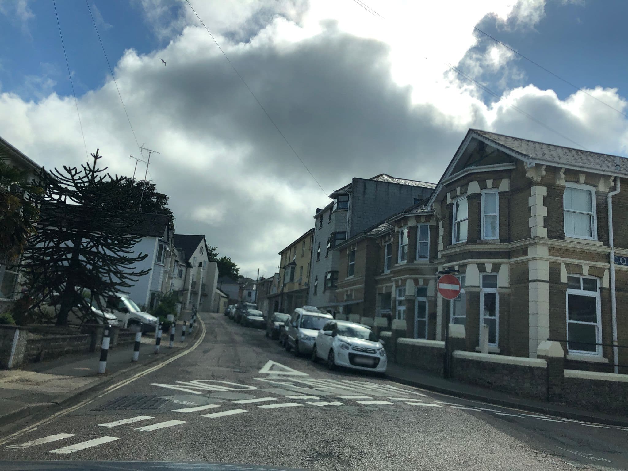 Street view near The Richmond, Shanklin — © oferreira (CC BY-SA · Mapillary)