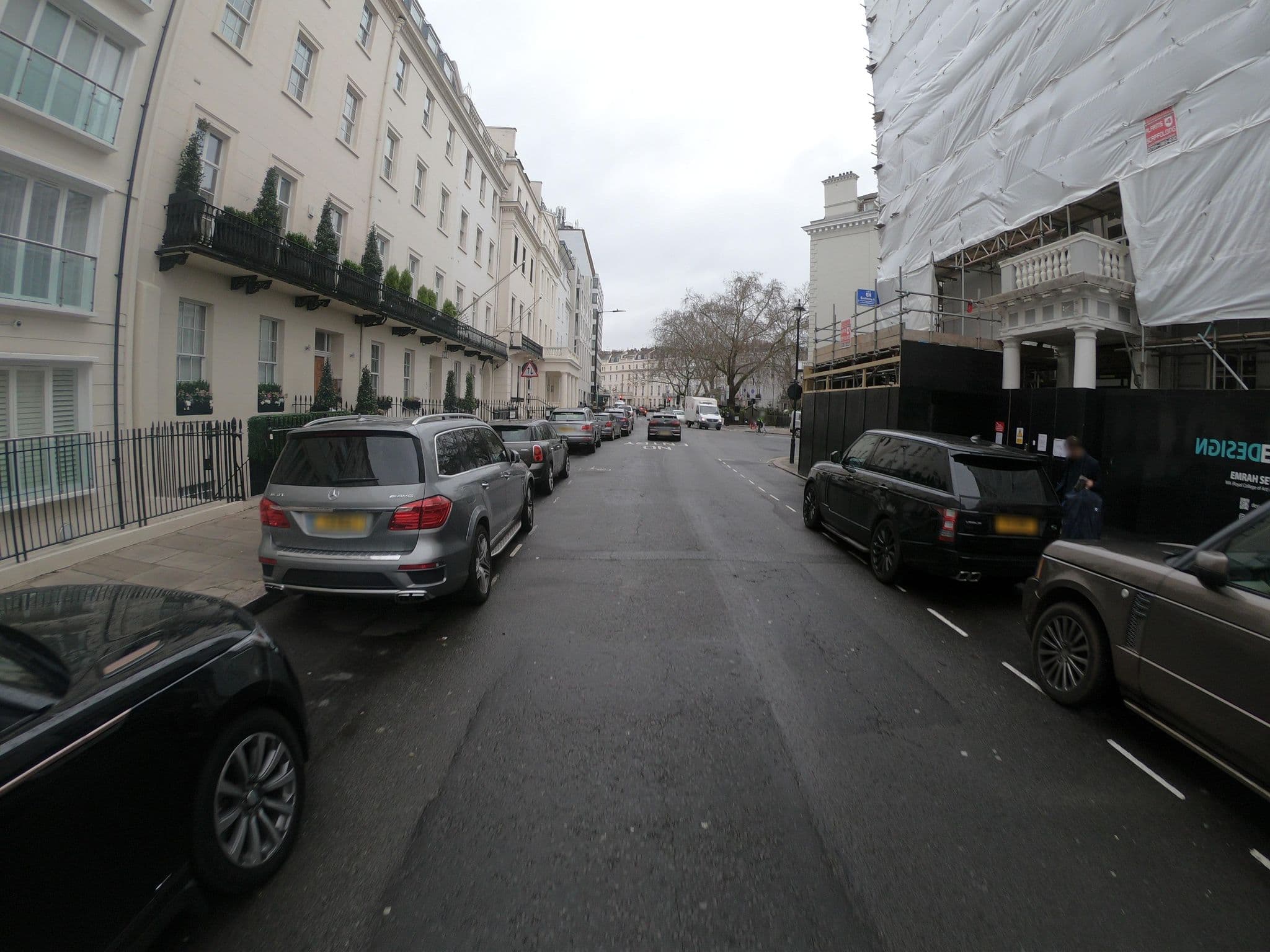 Street view near The Diplomat Hotel, Knightsbridge and Belgravia — © cueditsmaps (CC BY-SA · Mapillary)