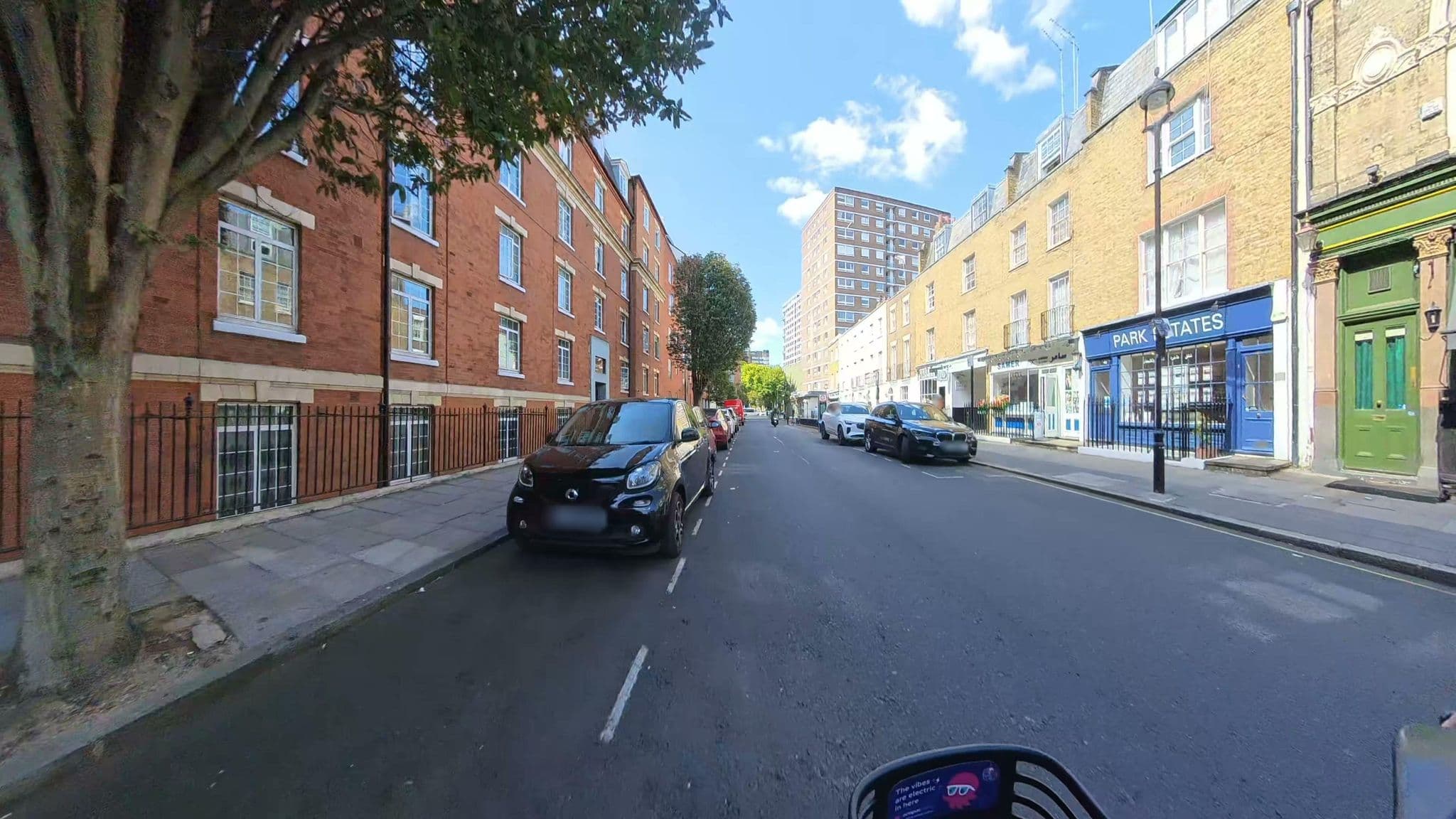 Street view near The Duke Rooms & Bar, Hyde Park — © athuler (CC BY-SA · Mapillary)