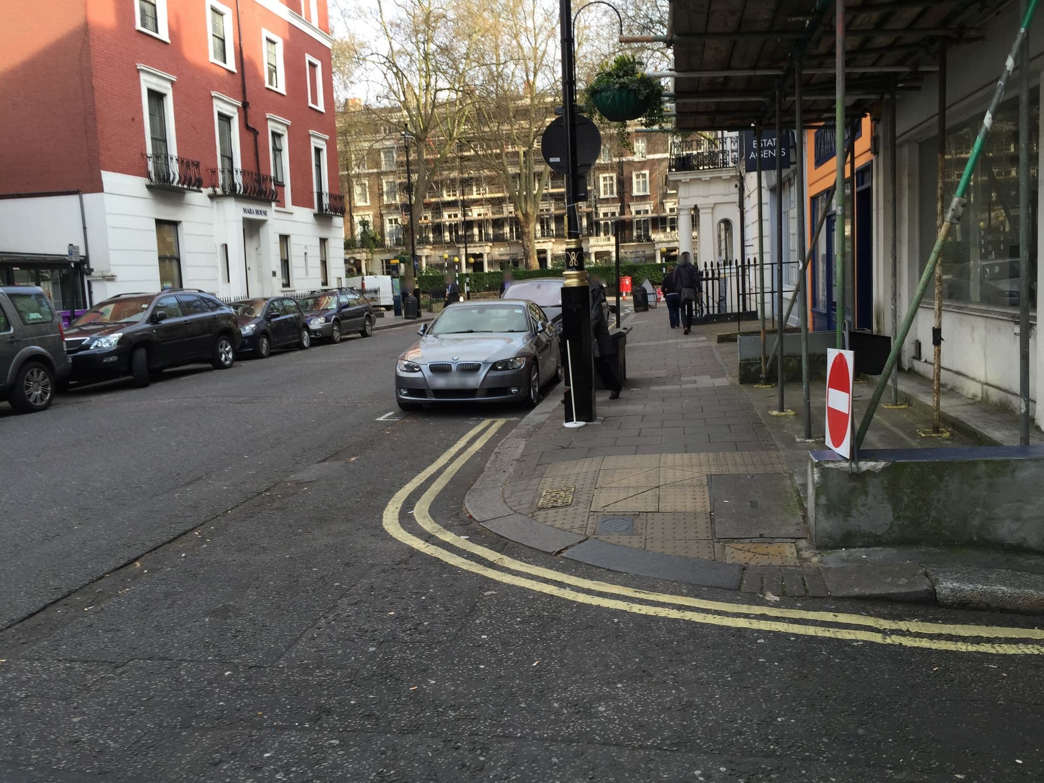 Street view near The Rose Park Hotel, Hyde Park