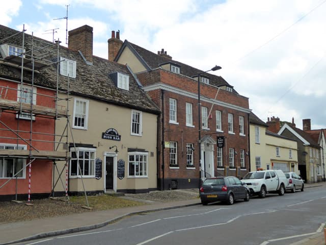 Limes Hotel (via Wikimedia Commons, CC BY-SA 2.0)