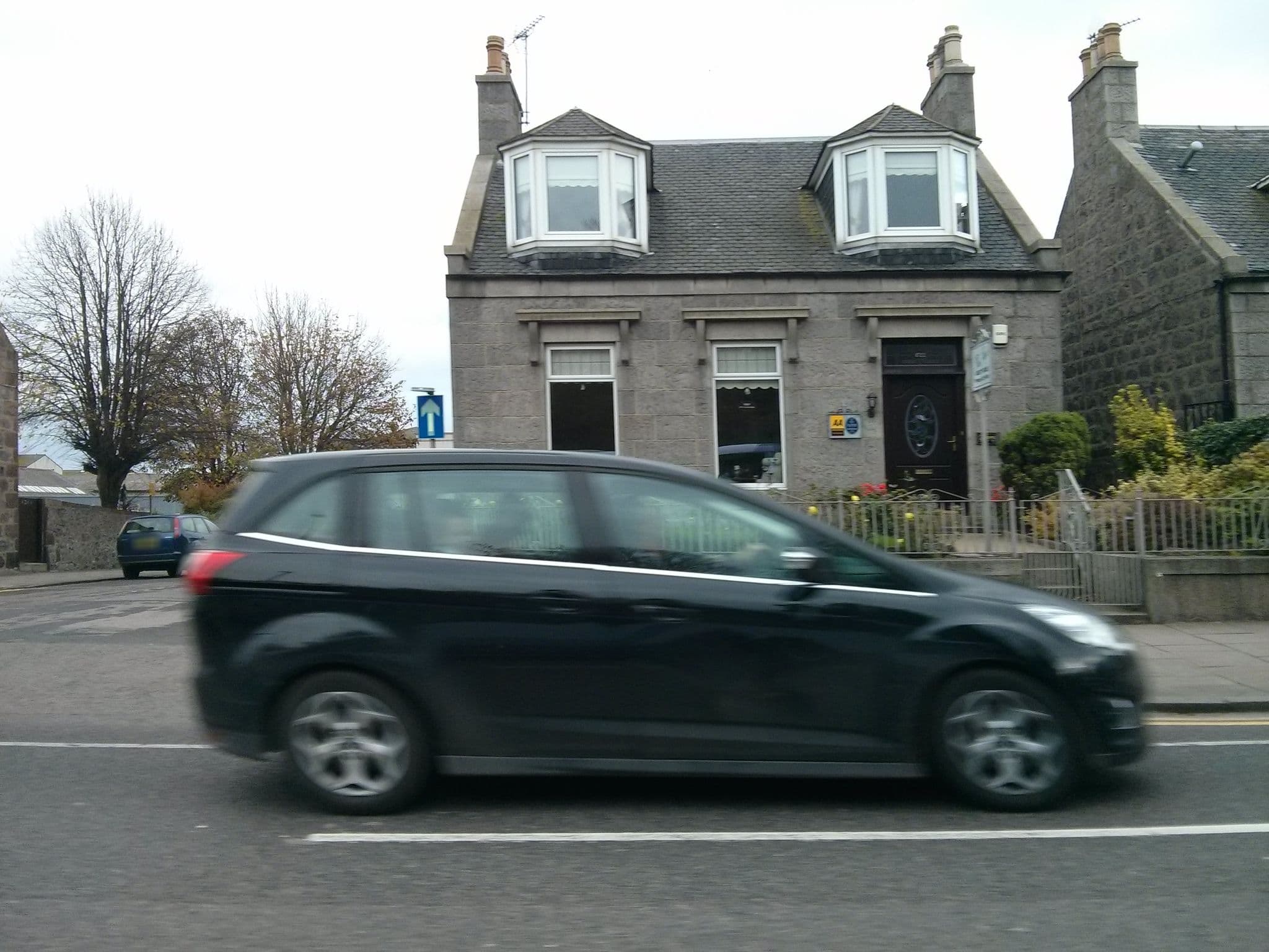 Street view near The Jays Guest House, Aberdeen — © spark (CC BY-SA · Mapillary)