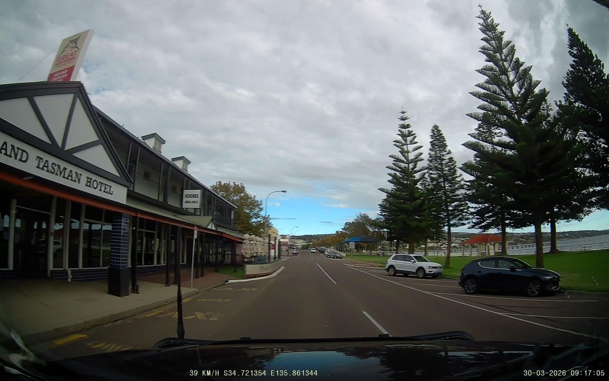 Street view near Grand Tasman, Port Lincoln — © fizzie (CC BY-SA · Mapillary)