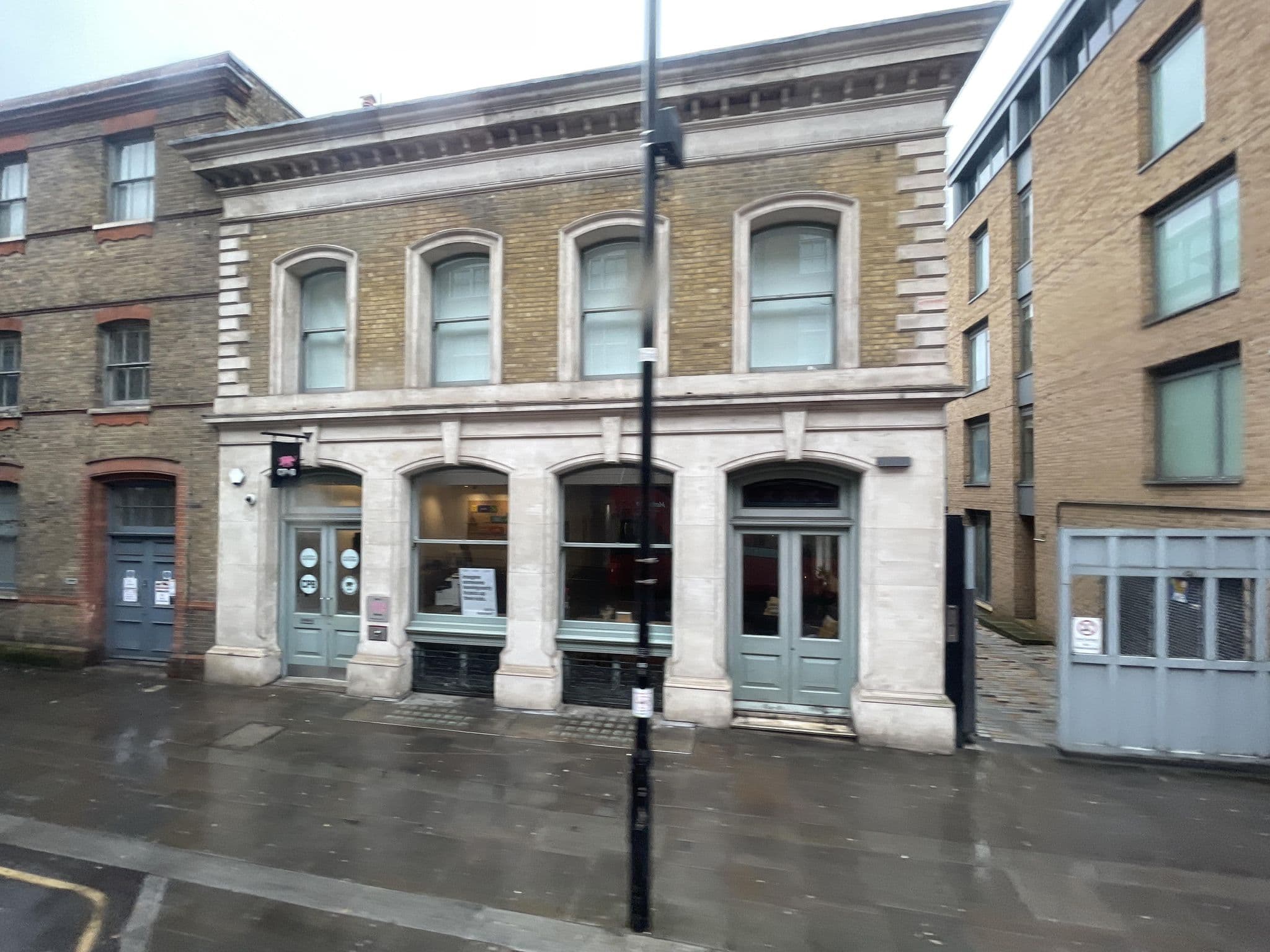 Street view near Premier Inn, King's Cross — © gness (CC BY-SA · Mapillary)