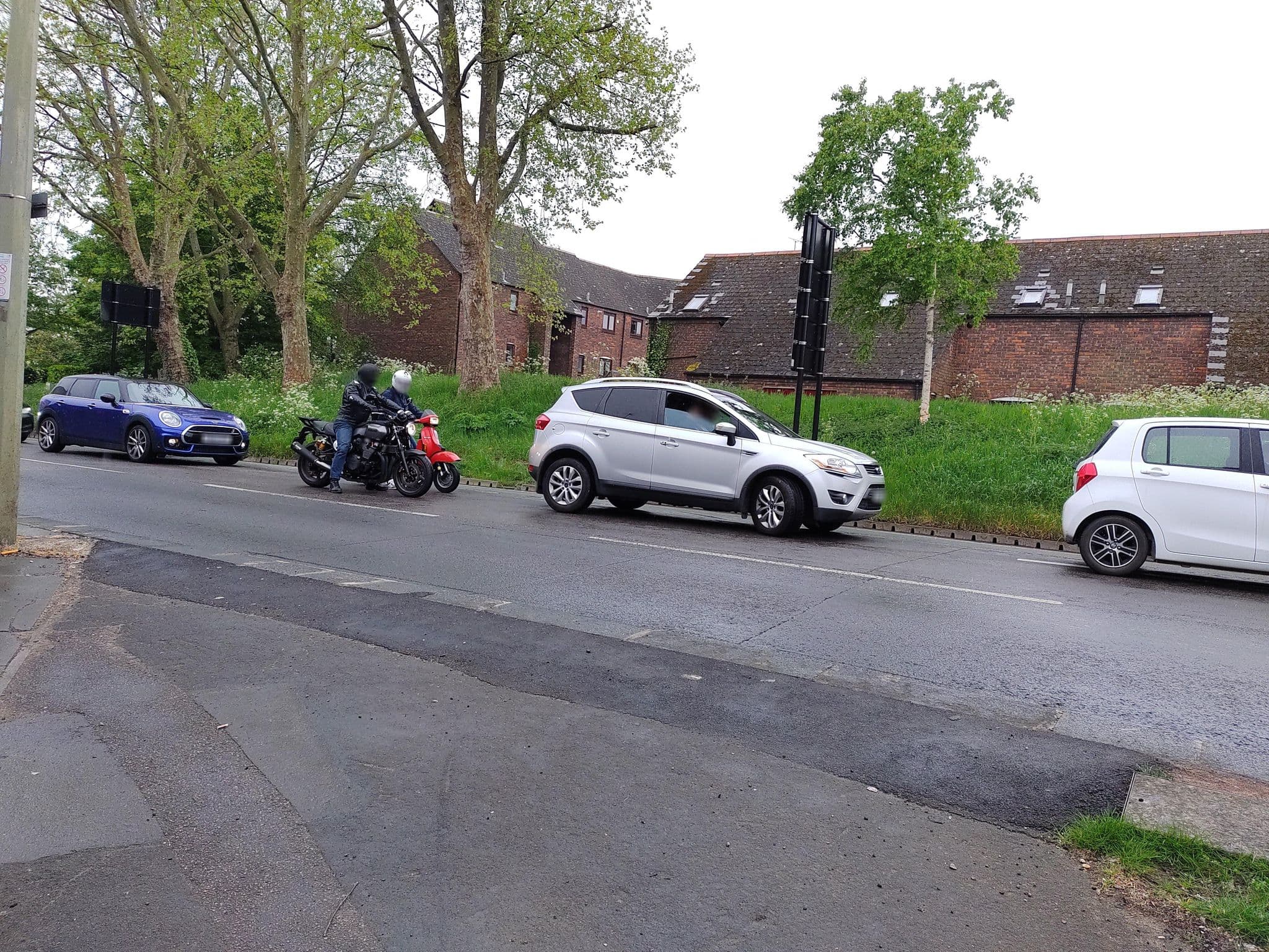 Street view near The Wharf House, Oxford — © mapeadora (CC BY-SA · Mapillary)