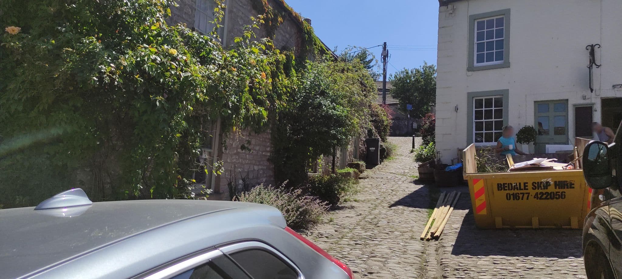 Street view near Castle Hill Cottage, Leyburn — © jethro10 (CC BY-SA · Mapillary)