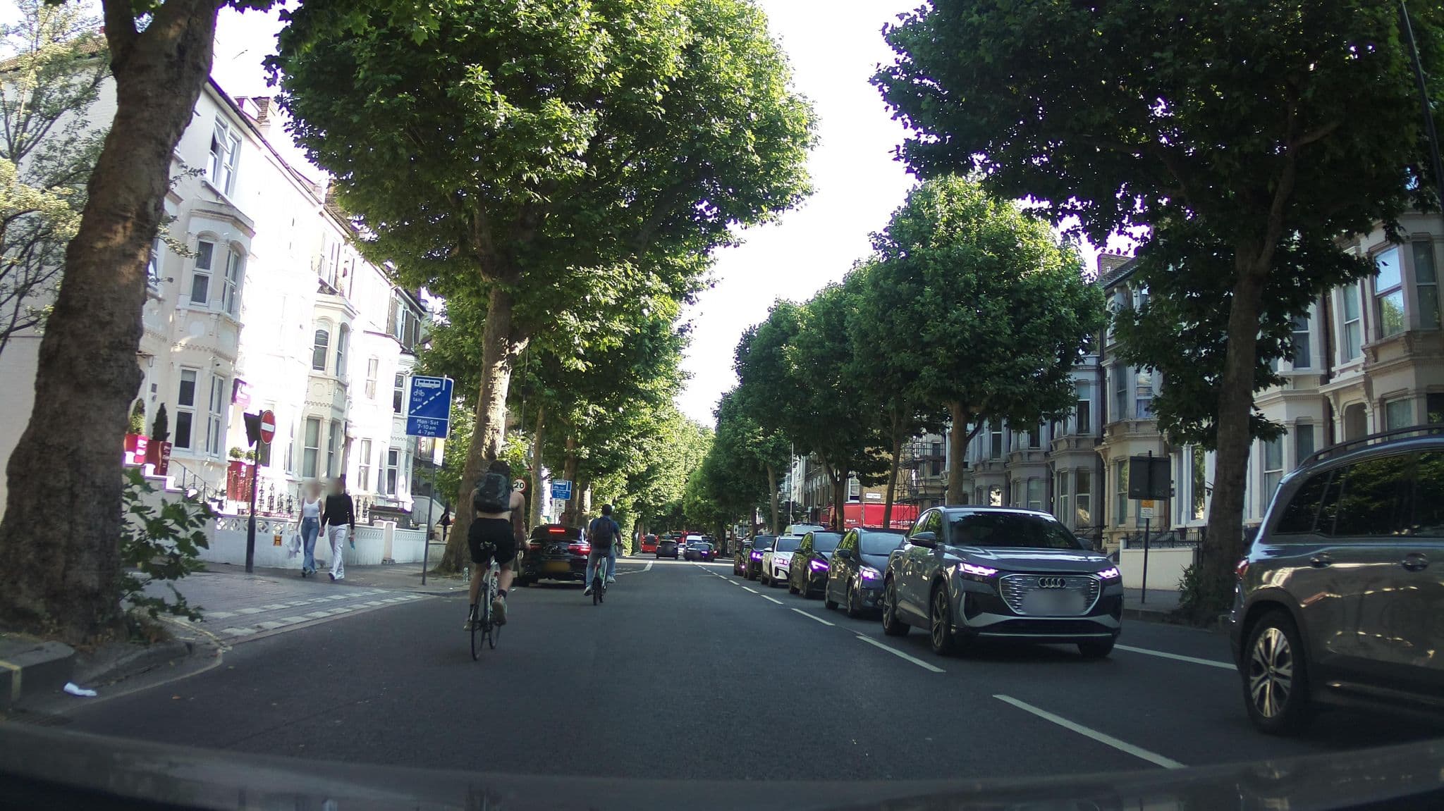 Street view near New Century Inn, Shepherds Bush — © southglos (CC BY-SA · Mapillary)