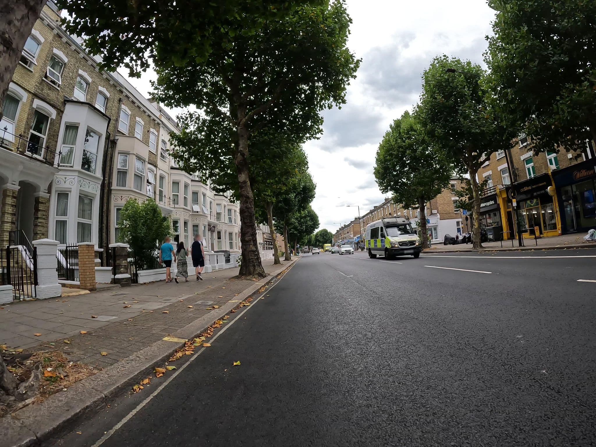 Street view near Sapphire Hotel, Shepherds Bush — © erias (CC BY-SA · Mapillary)