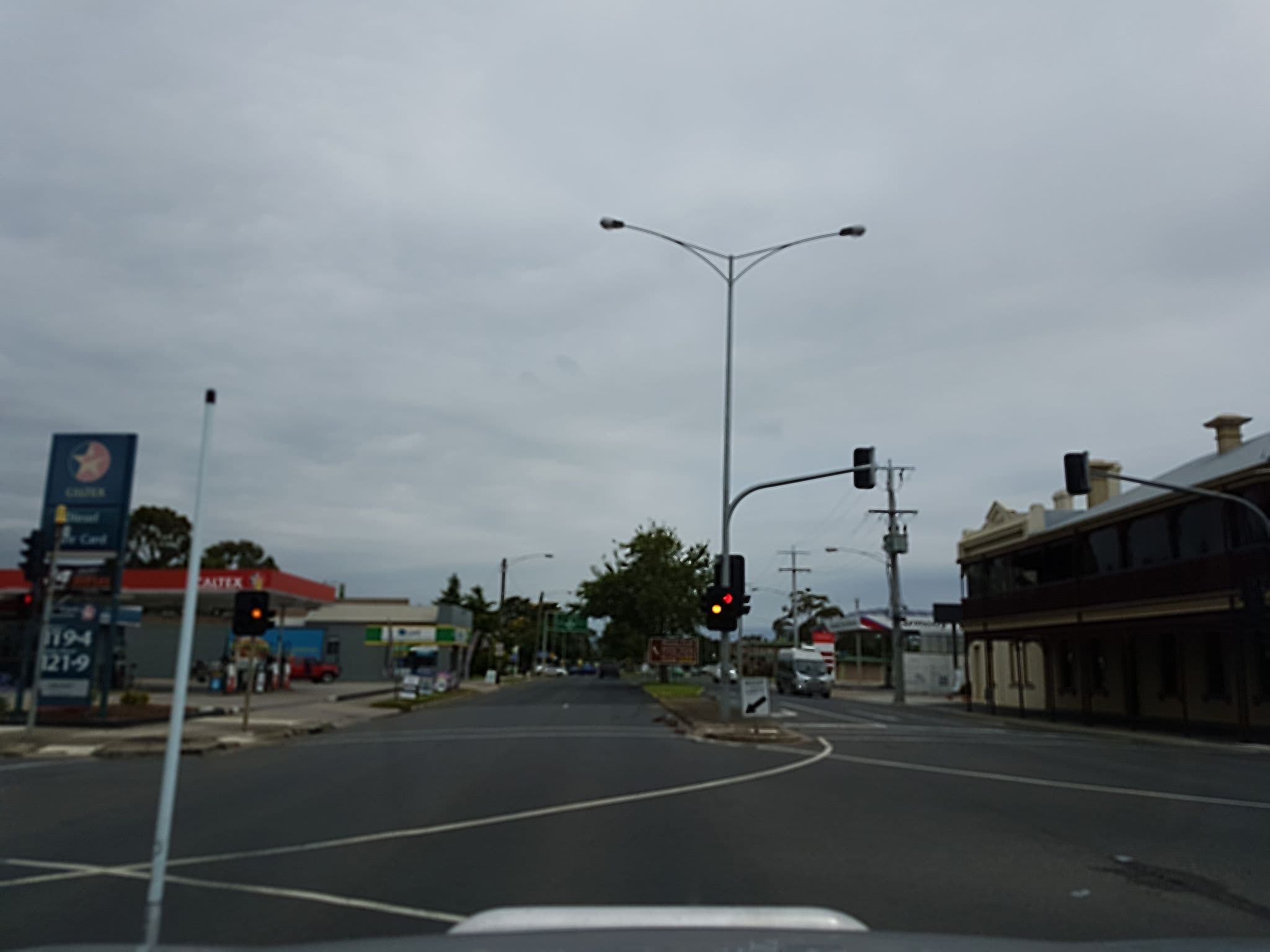 Street view near The Criterion Hotel, Sale — © stev391 (CC BY-SA · Mapillary)