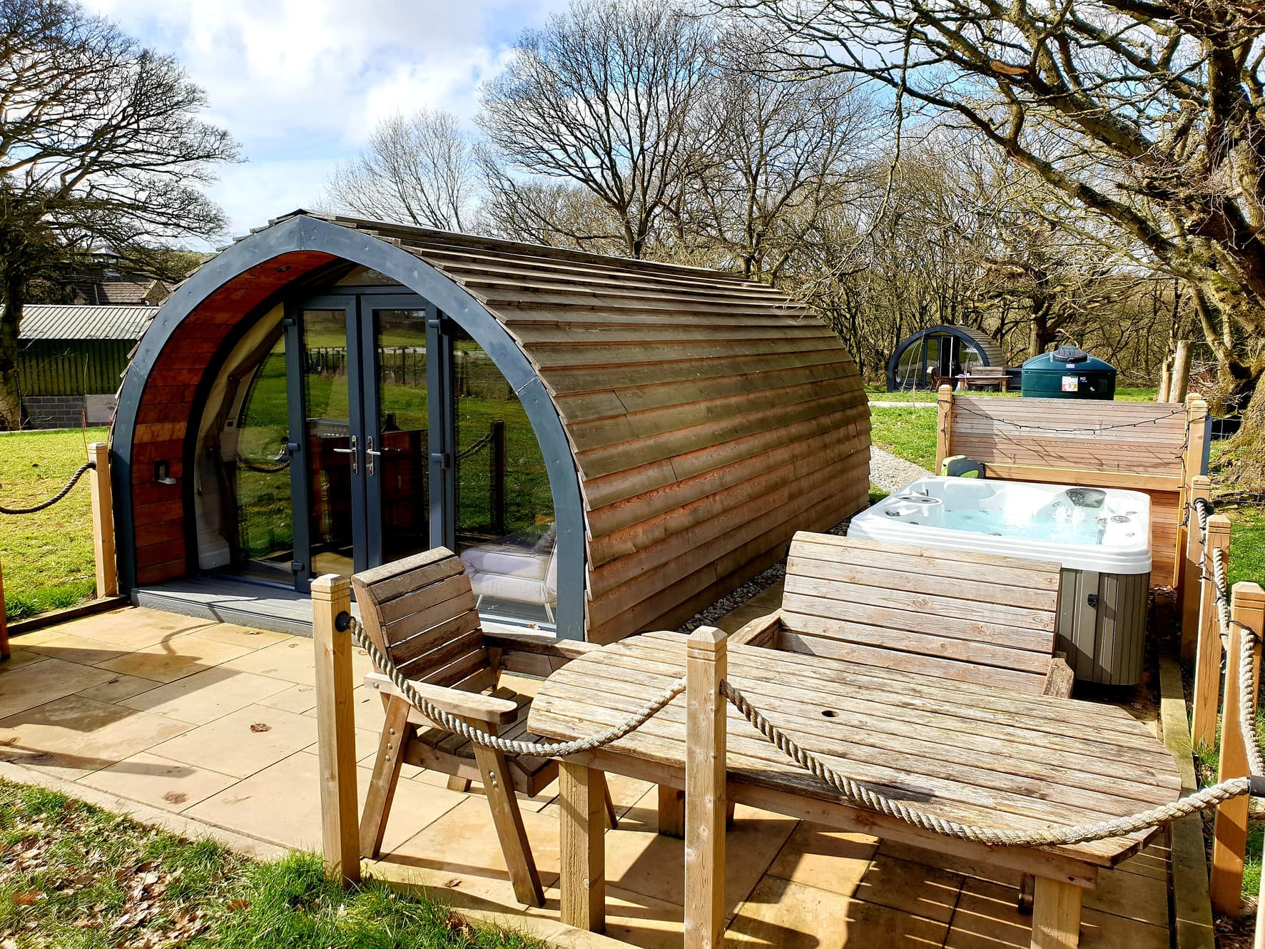Lambs Glamping, Walton