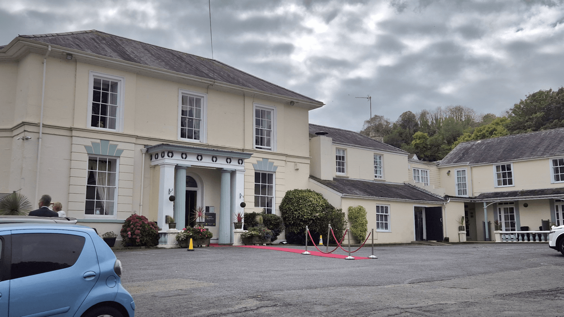 Norton House Hotel (via Wikimedia Commons, CC BY-SA 4.0)