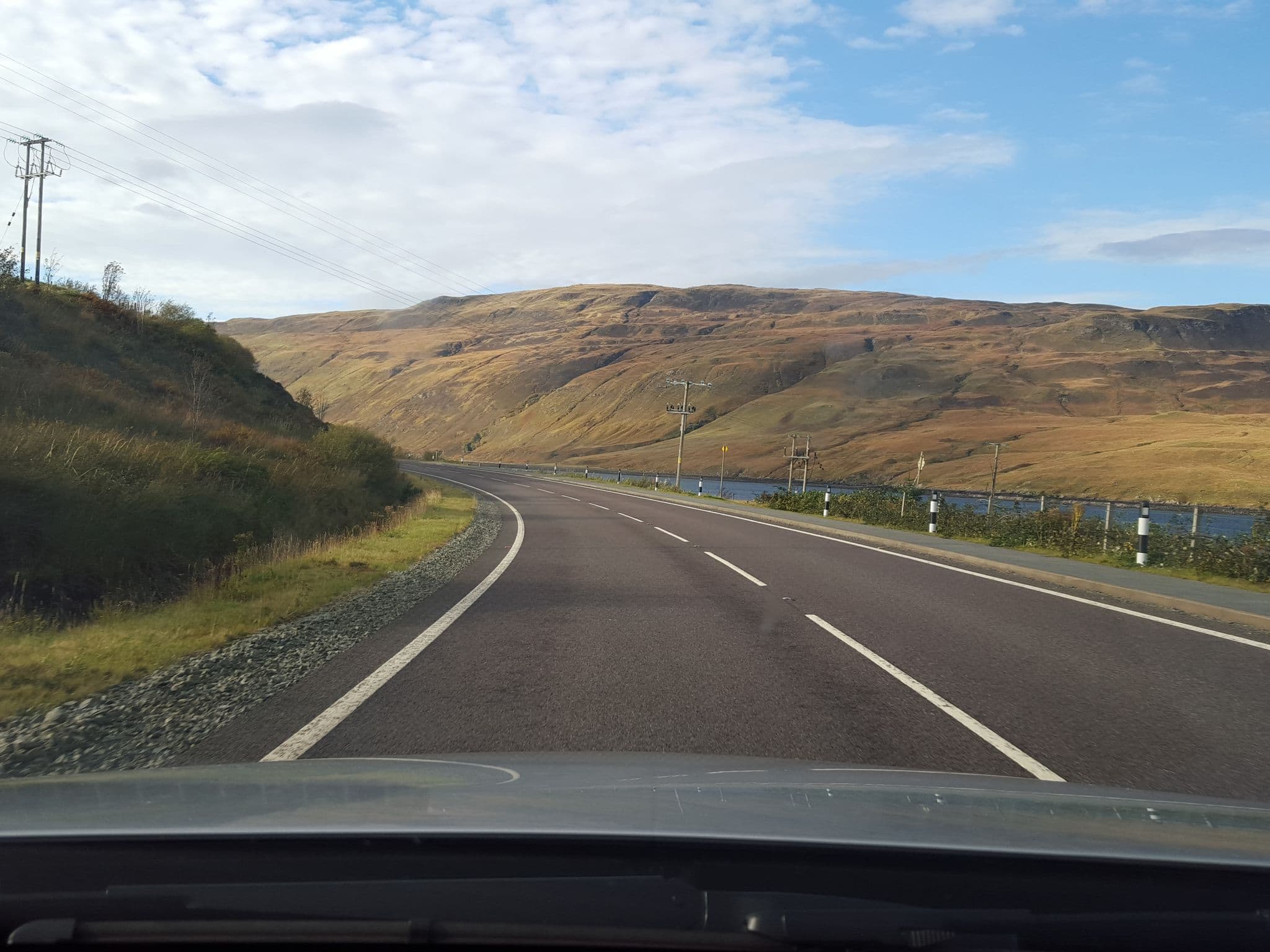 Street view near Angusfield Cabins, Portree — © kevo (CC BY-SA · Mapillary)