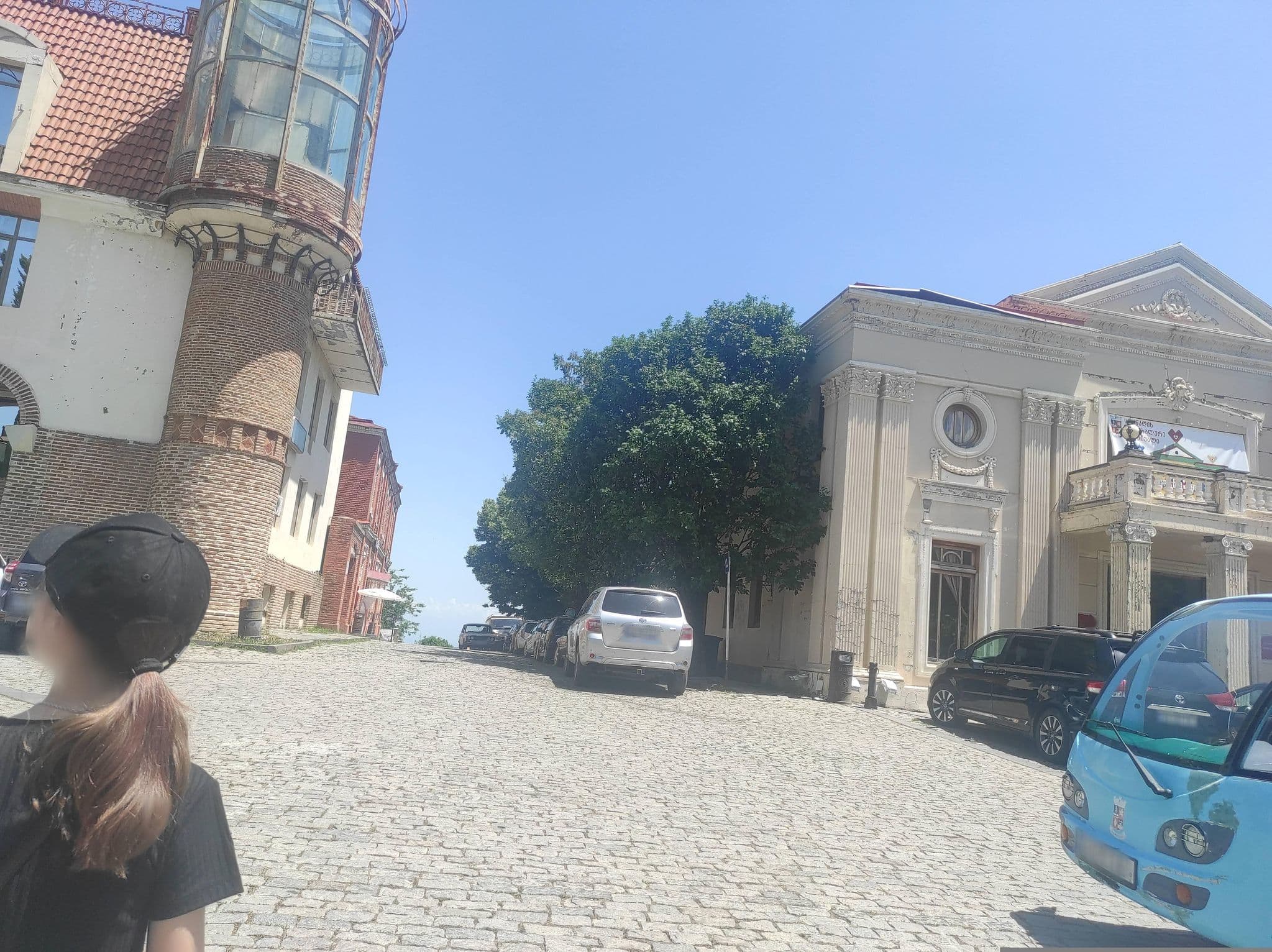 Street view near Pirosmani, Sighnaghi — © David_Osipov (CC BY-SA · Mapillary)
