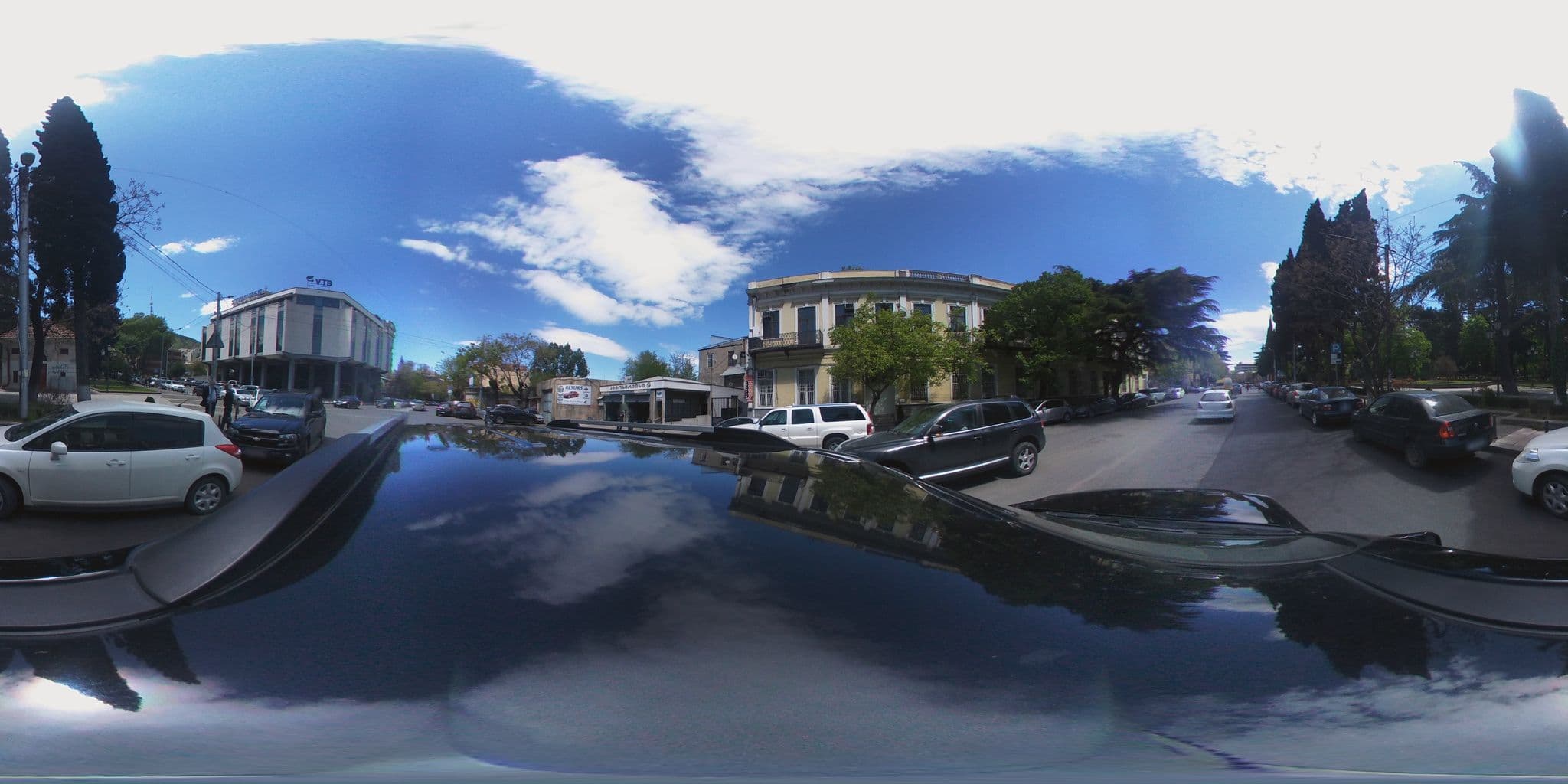 Street view near Swissôtel Tbilisi, Okroq’ana