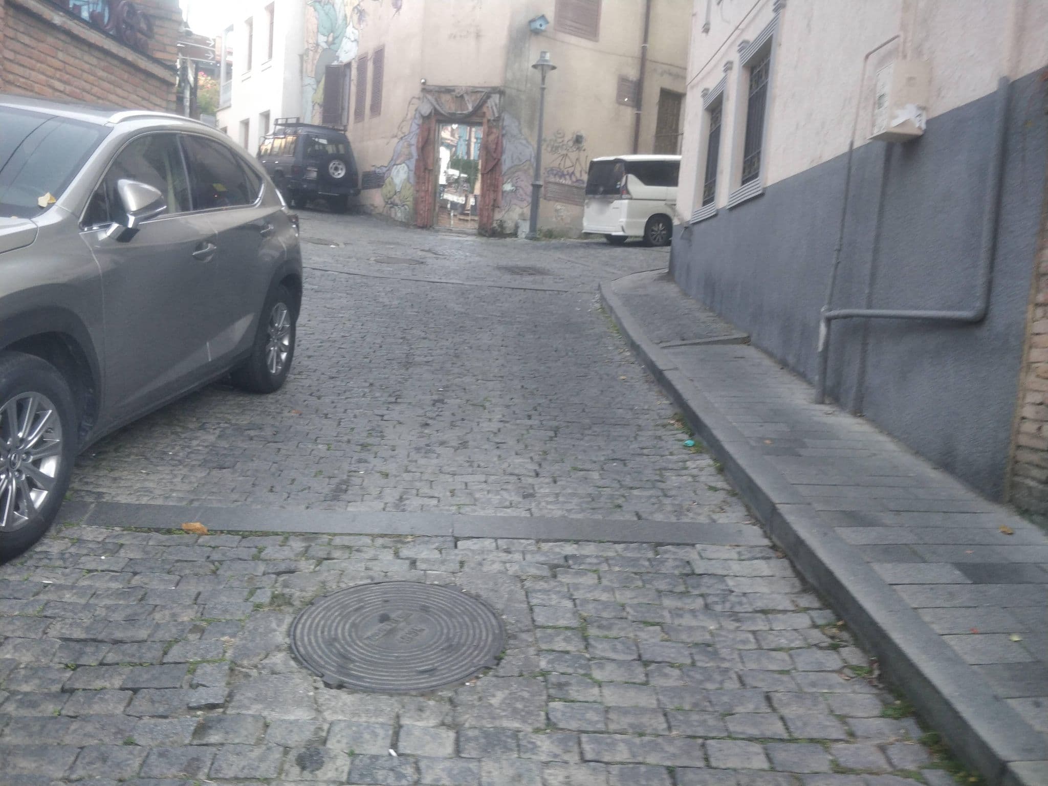 Street view near Betlemi 15, Tbilisi