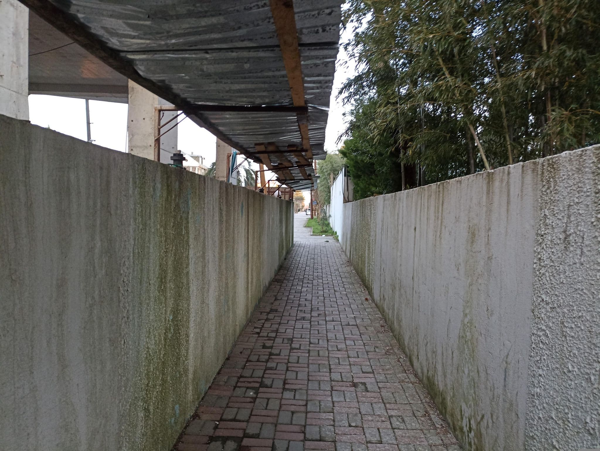 Street view near Kobuleti lounge, Kobuleti — © ydday175 (CC BY-SA · Mapillary)