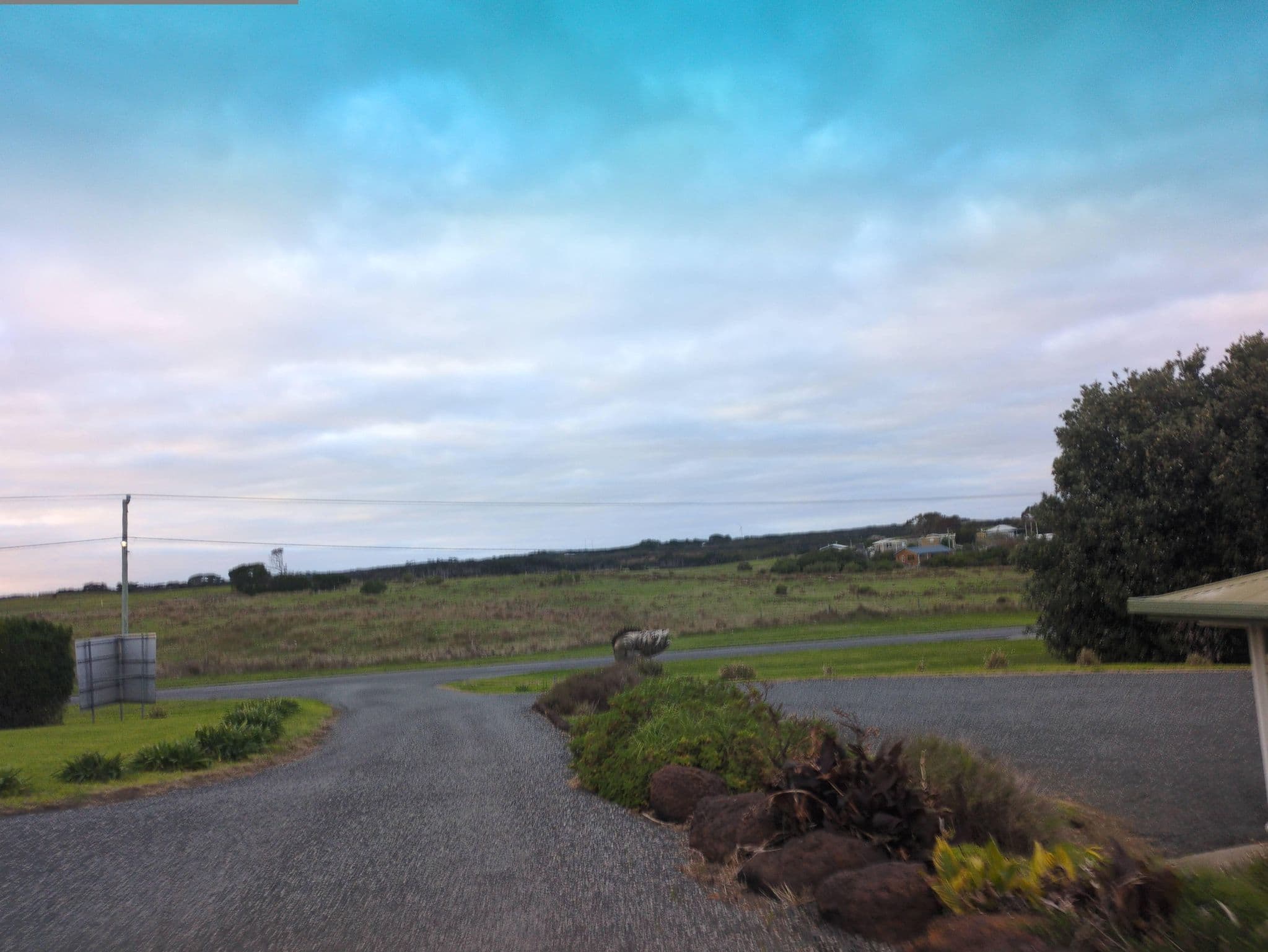 Street view near Island Breeze Motel, Apollo Bay — © seb1204 (CC BY-SA · Mapillary)