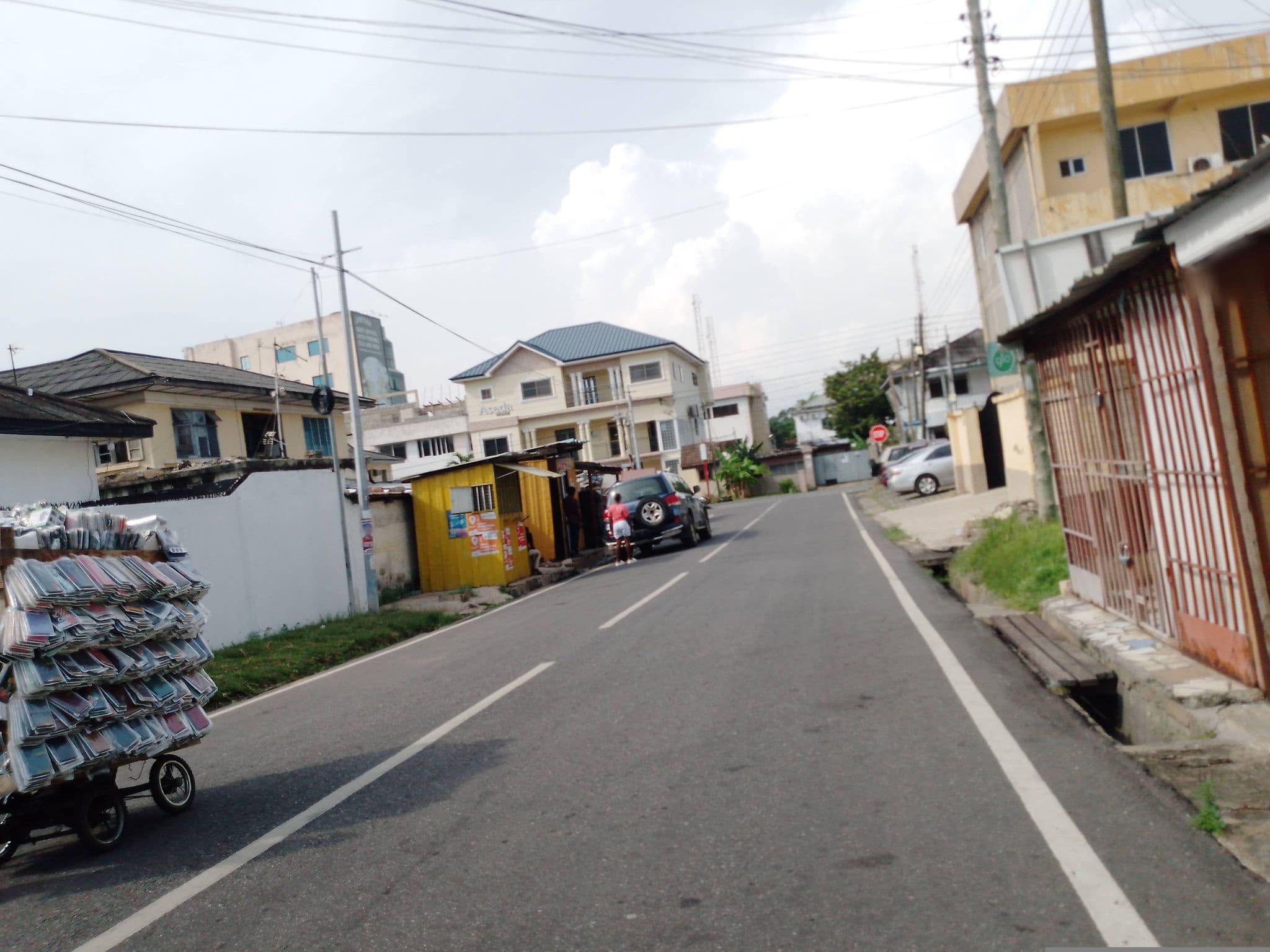 Street view near Gye Nyame Hotel, Accra — © cmenttor (CC BY-SA · Mapillary)