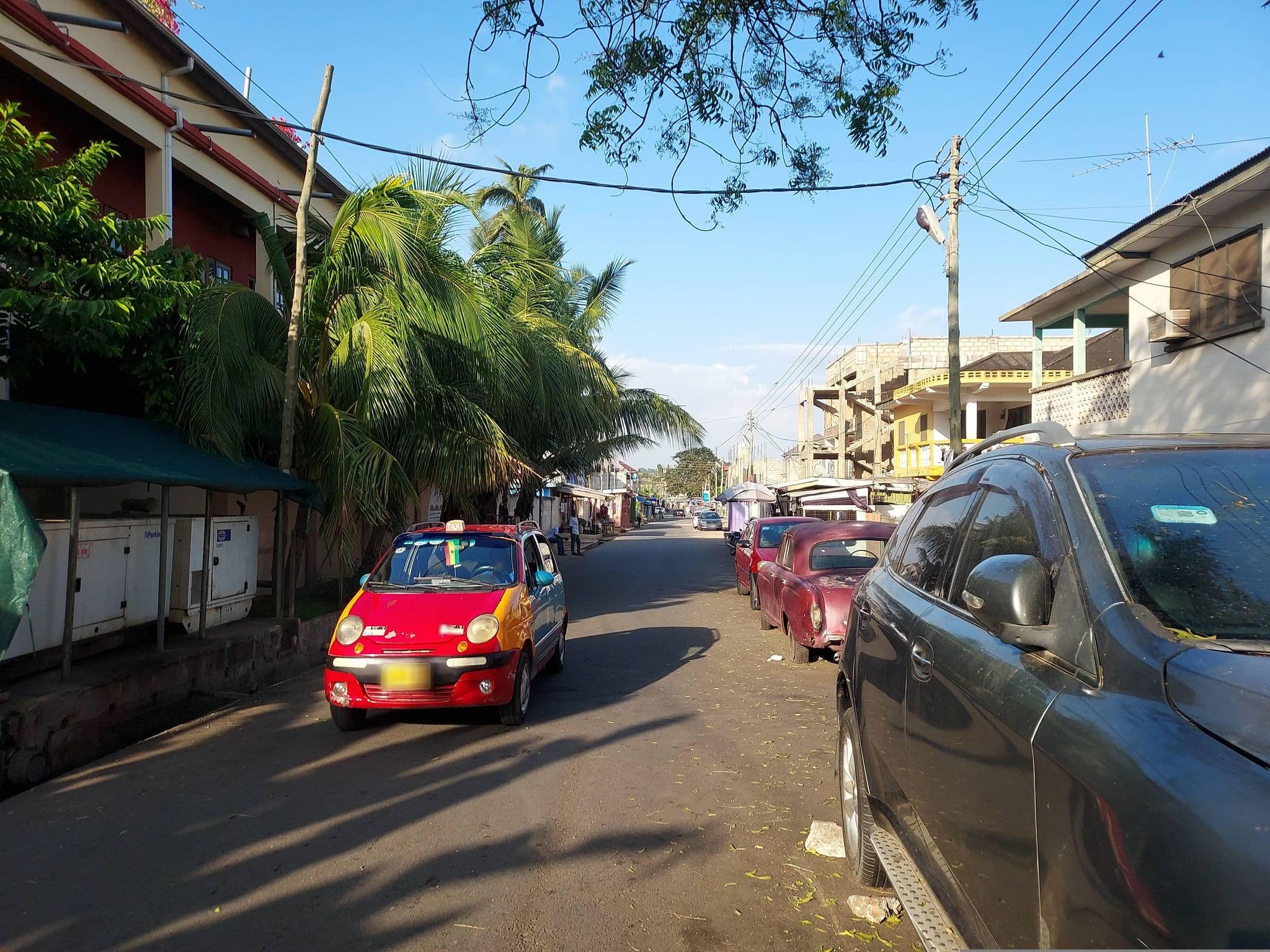 Street view near somewhere nice, Accra — © Berchiepratt03 (CC BY-SA · Mapillary)