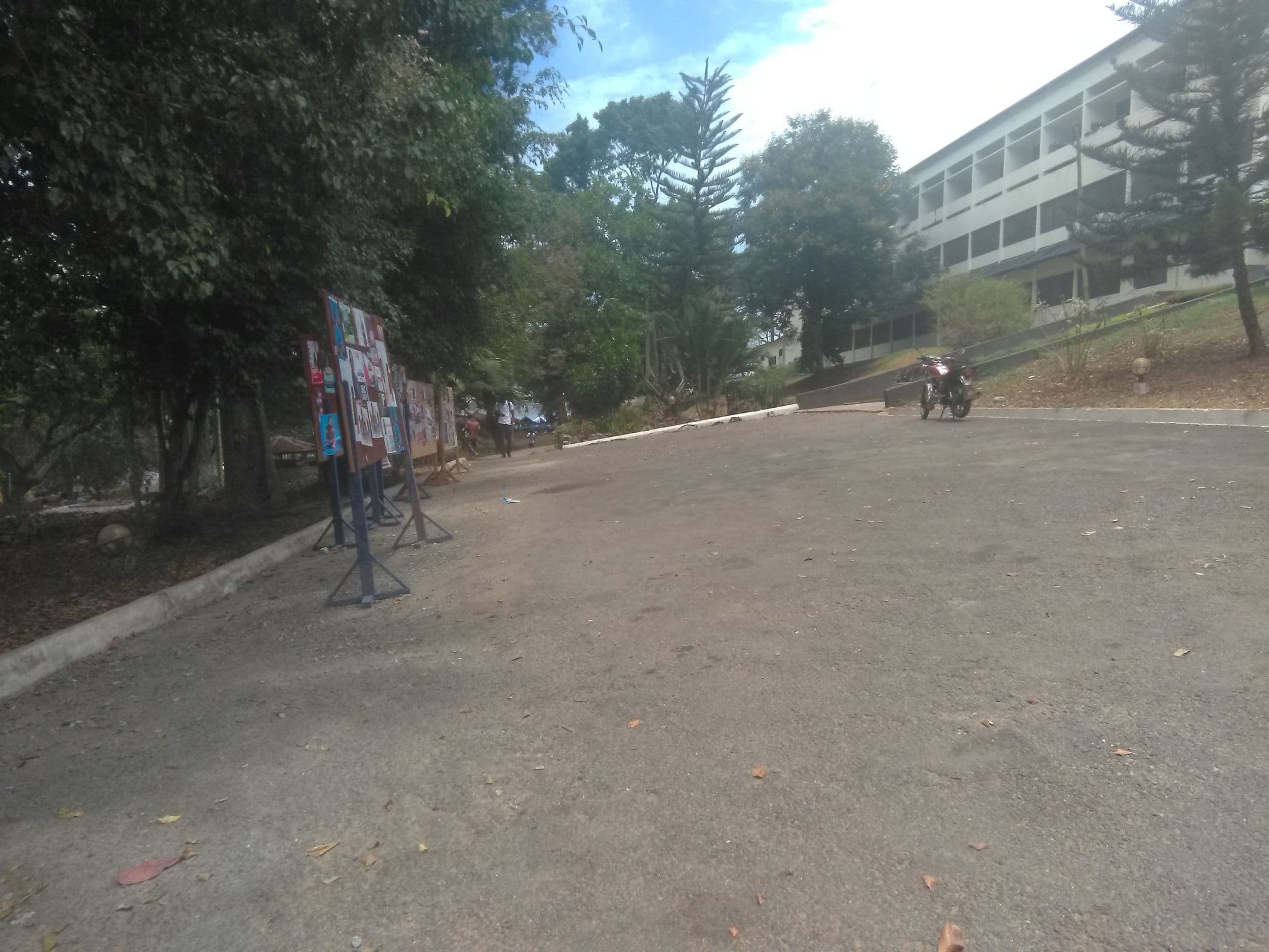 Street view near Casely Hayford Hall, Cape Coast