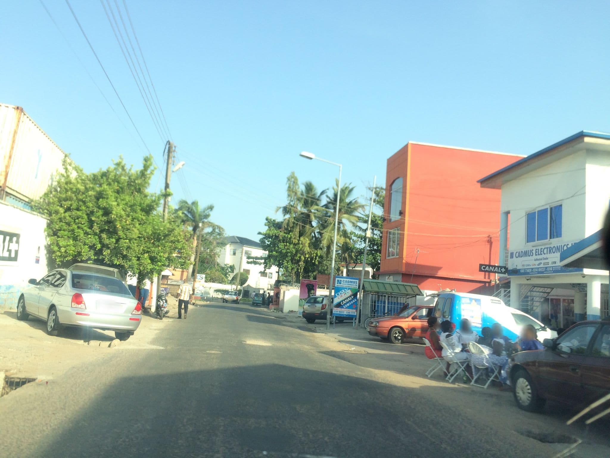 Street view near Sharp Guest House, Osu — © mawutor (CC BY-SA · Mapillary)