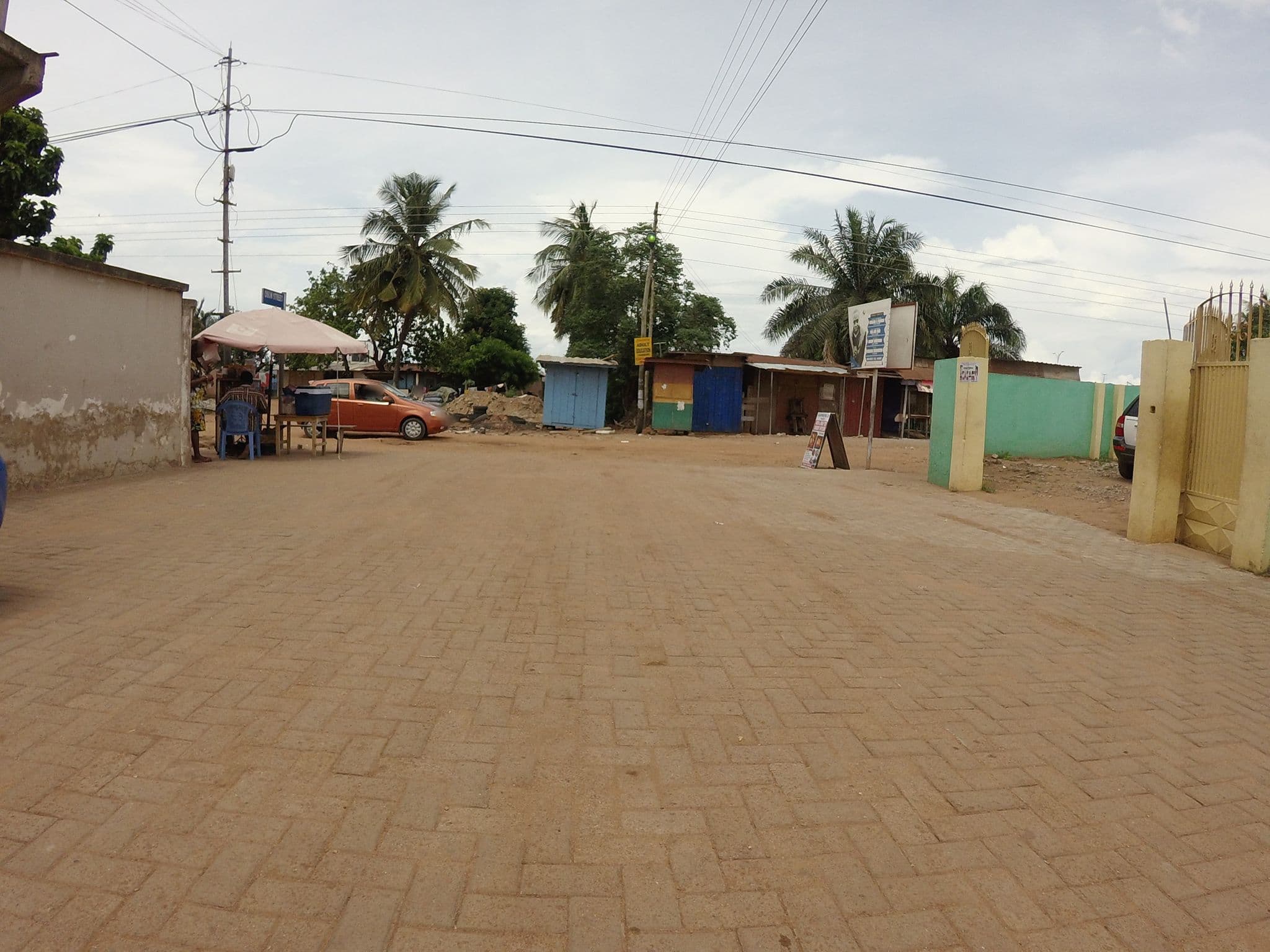 Street view near Delicious Hostel, New Achimota — © mawutor (CC BY-SA · Mapillary)