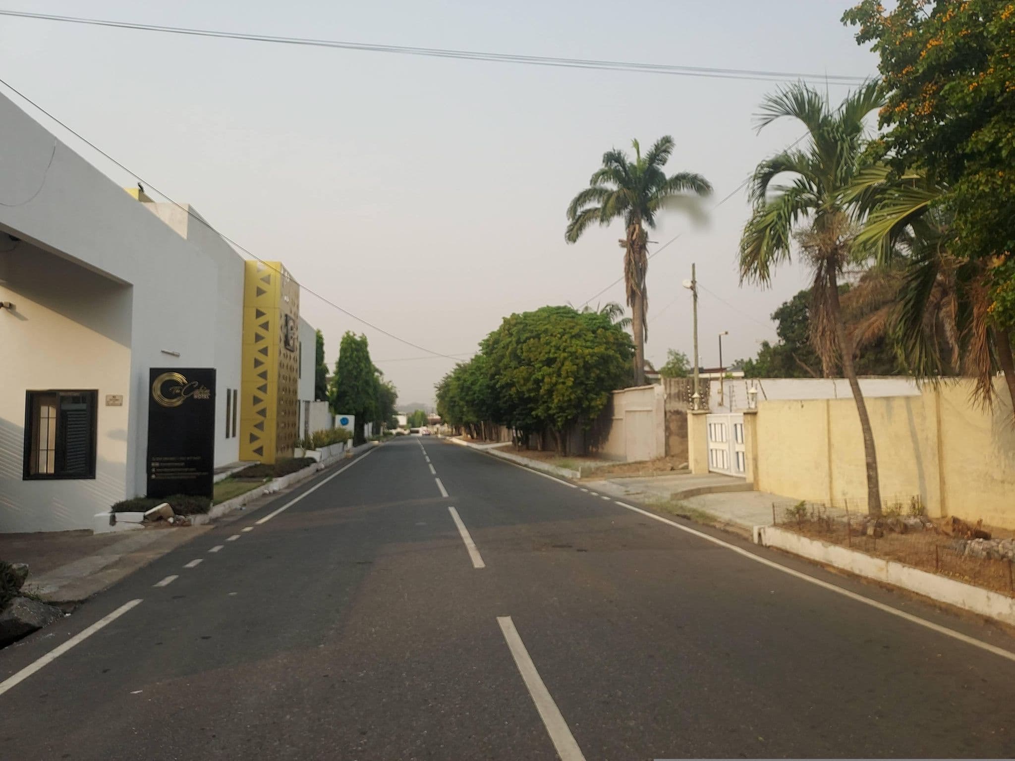 Street view near The Cabin Hotel, Medina Estates