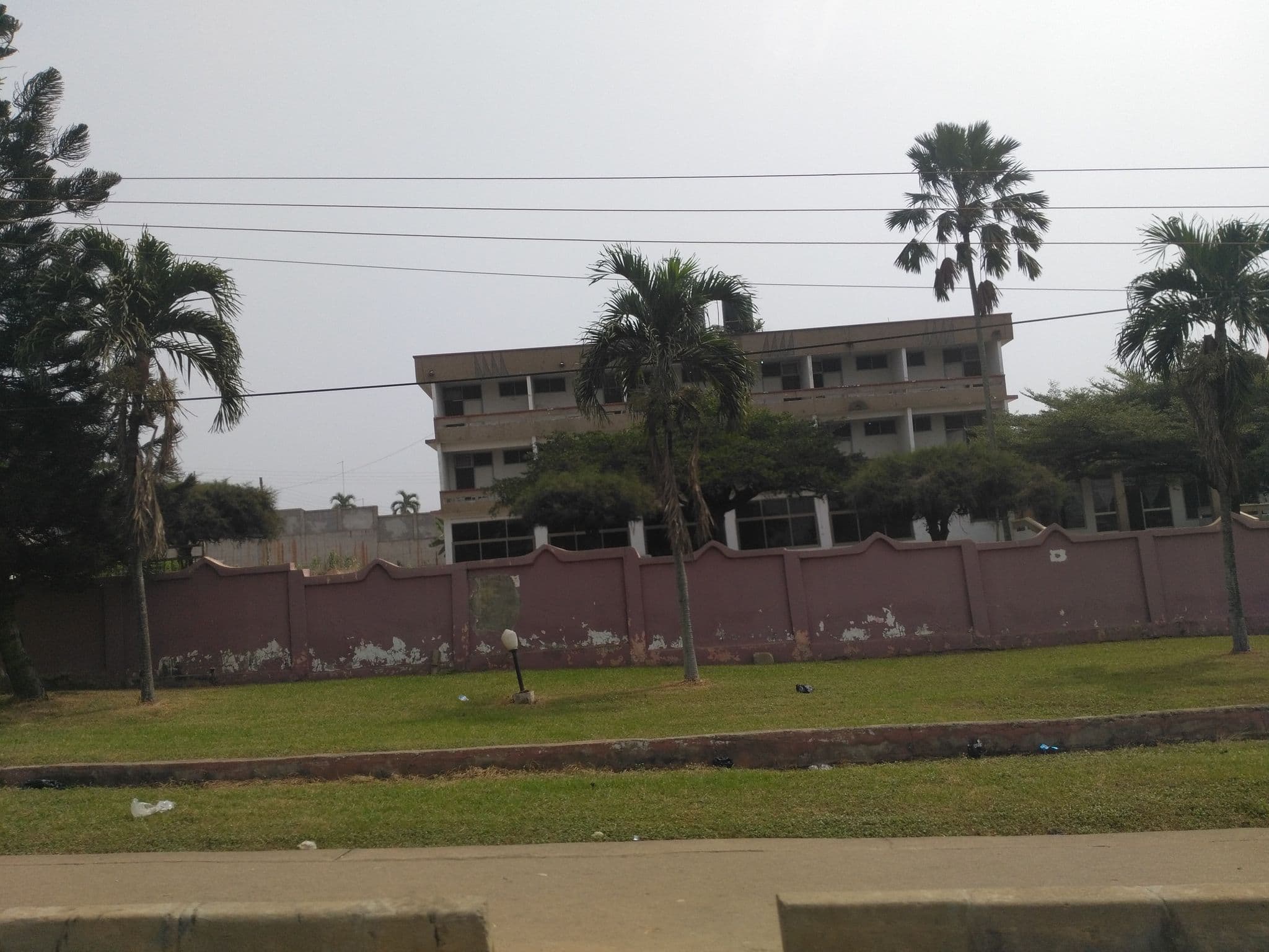 Street view near Sarfo Hotel, Kumasi