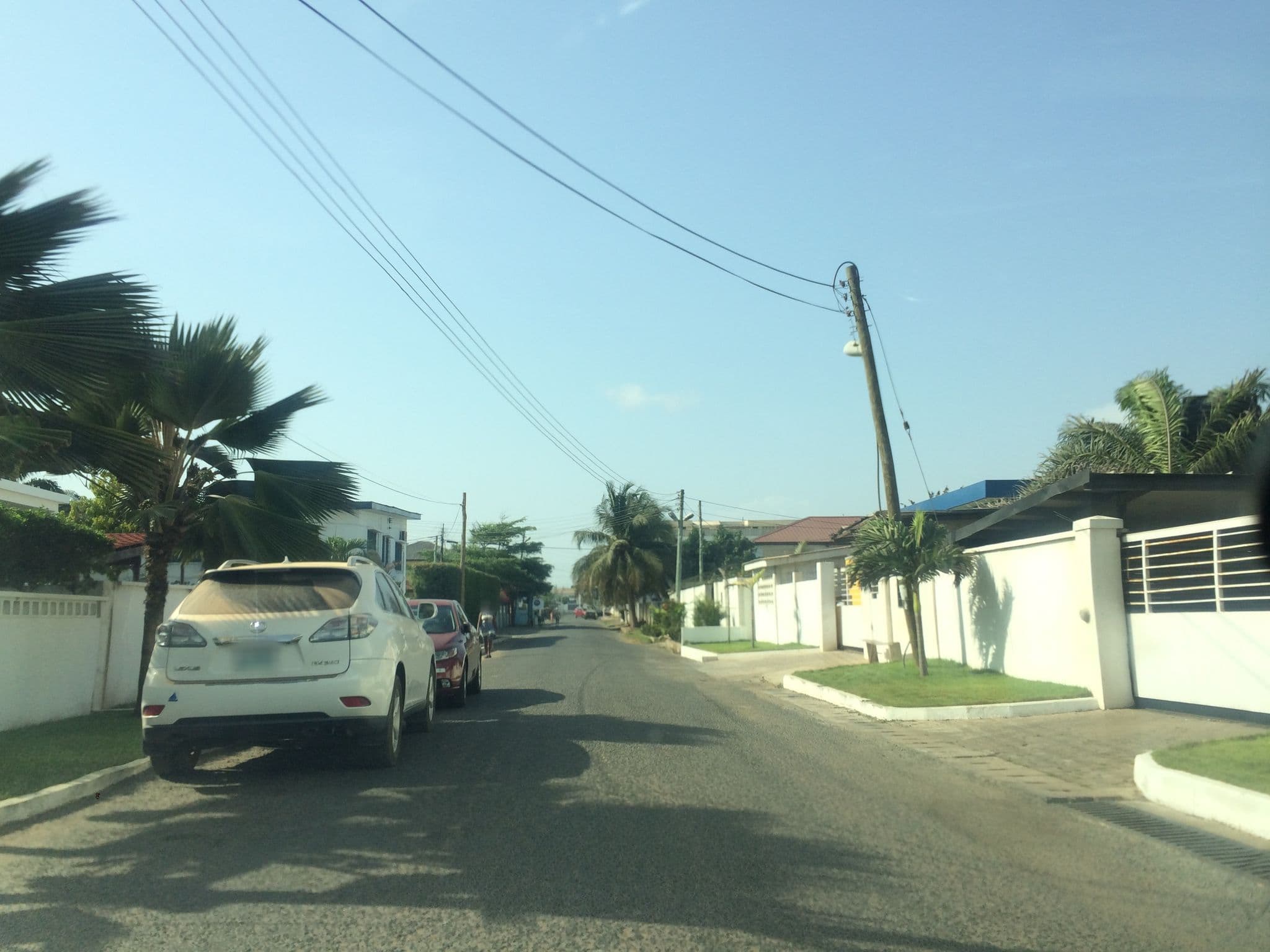 Street view near Suncity, Osu — © mawutor (CC BY-SA · Mapillary)