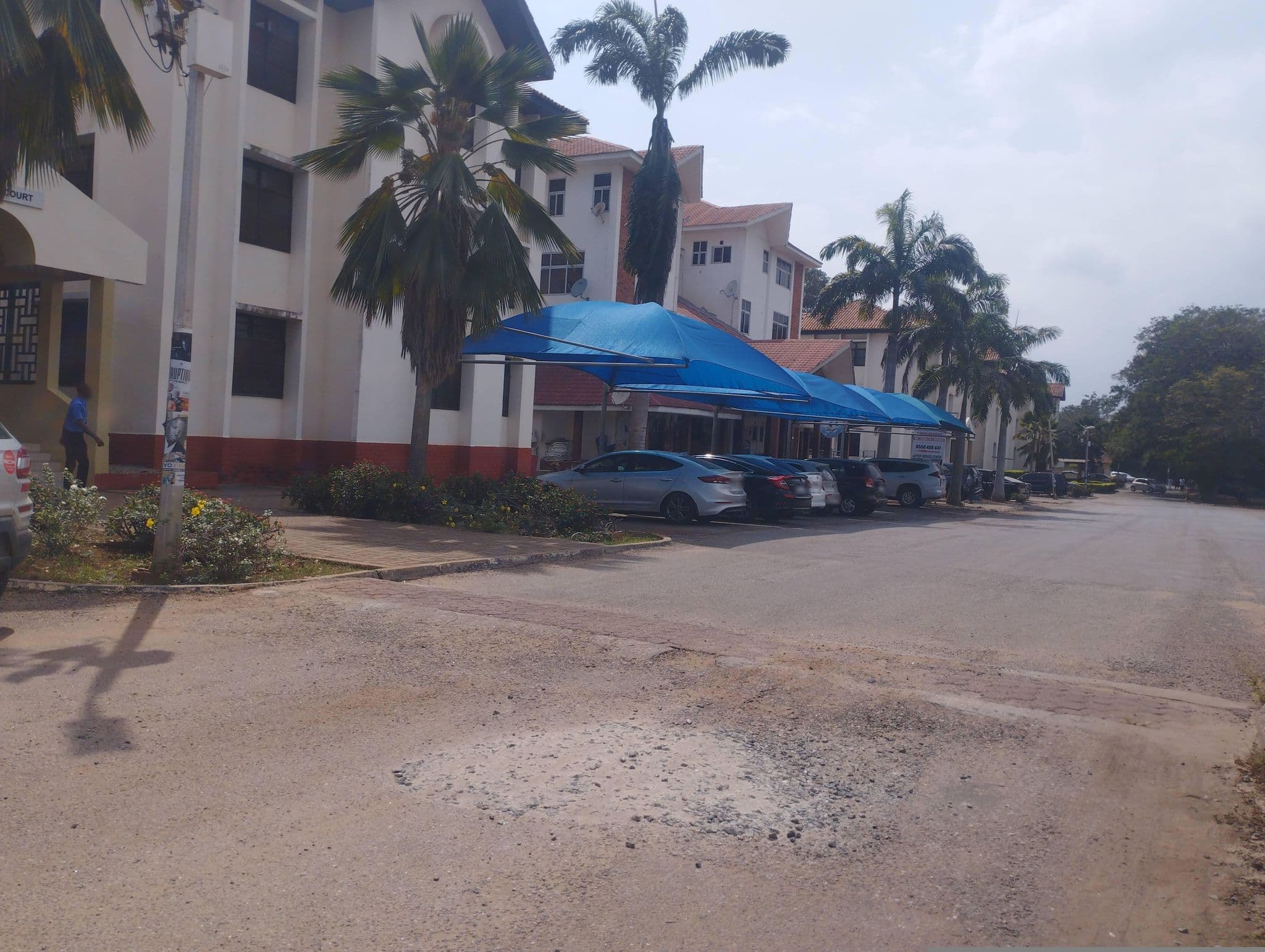 Street view near Kampala Courts, Medina Estates — © _Nana (CC BY-SA · Mapillary)