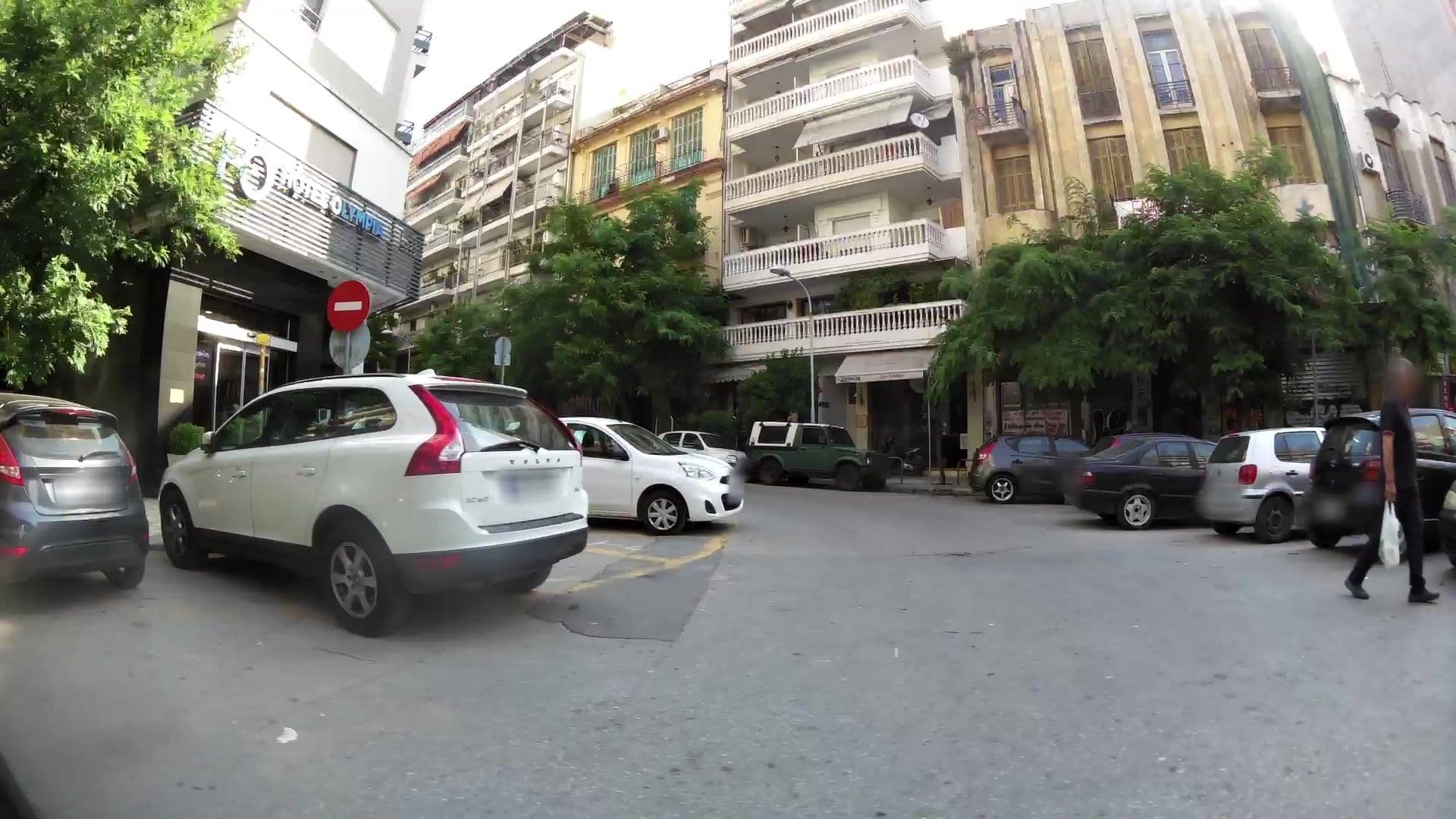 Street view near Hotel Olympia, Thessaloníki — © kaartcam (CC BY-SA · Mapillary)