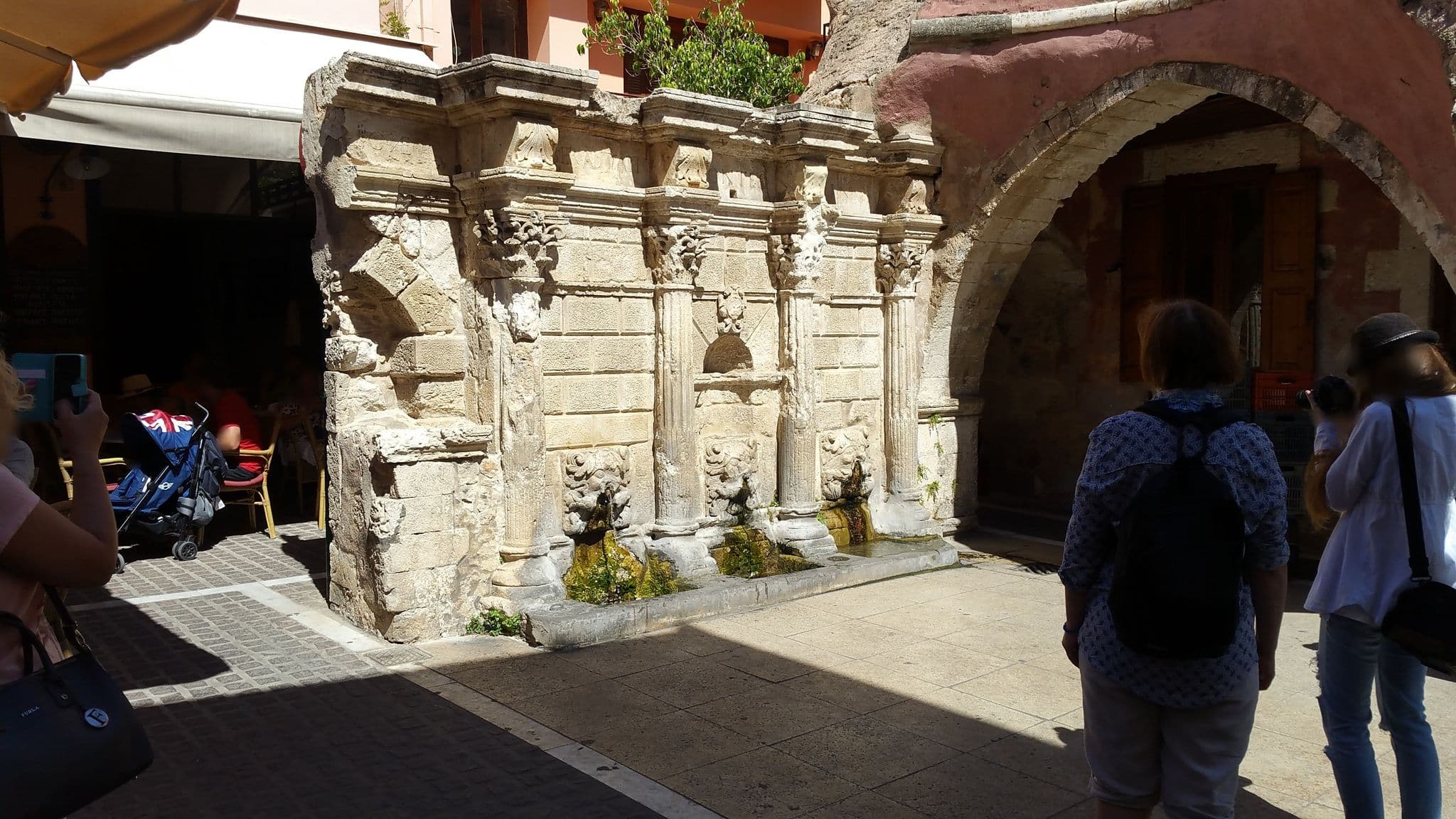Street view near Valantis House, Rethymno